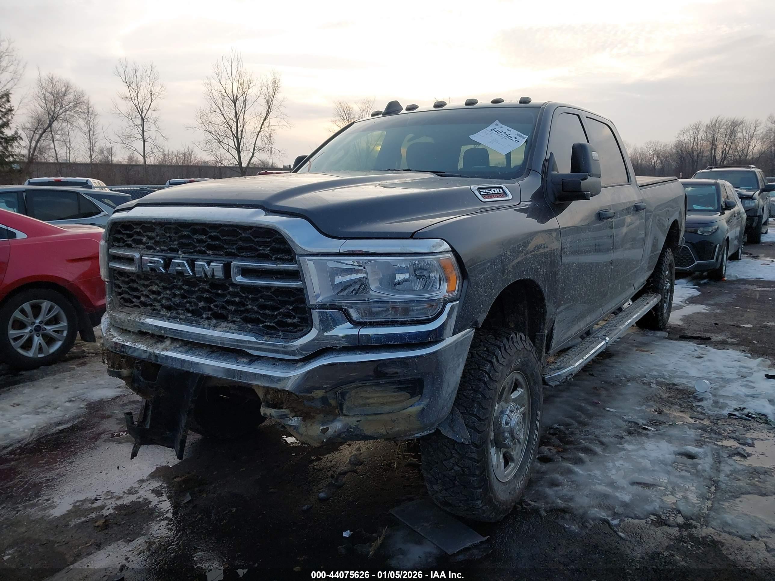 RAM 2500 image 2