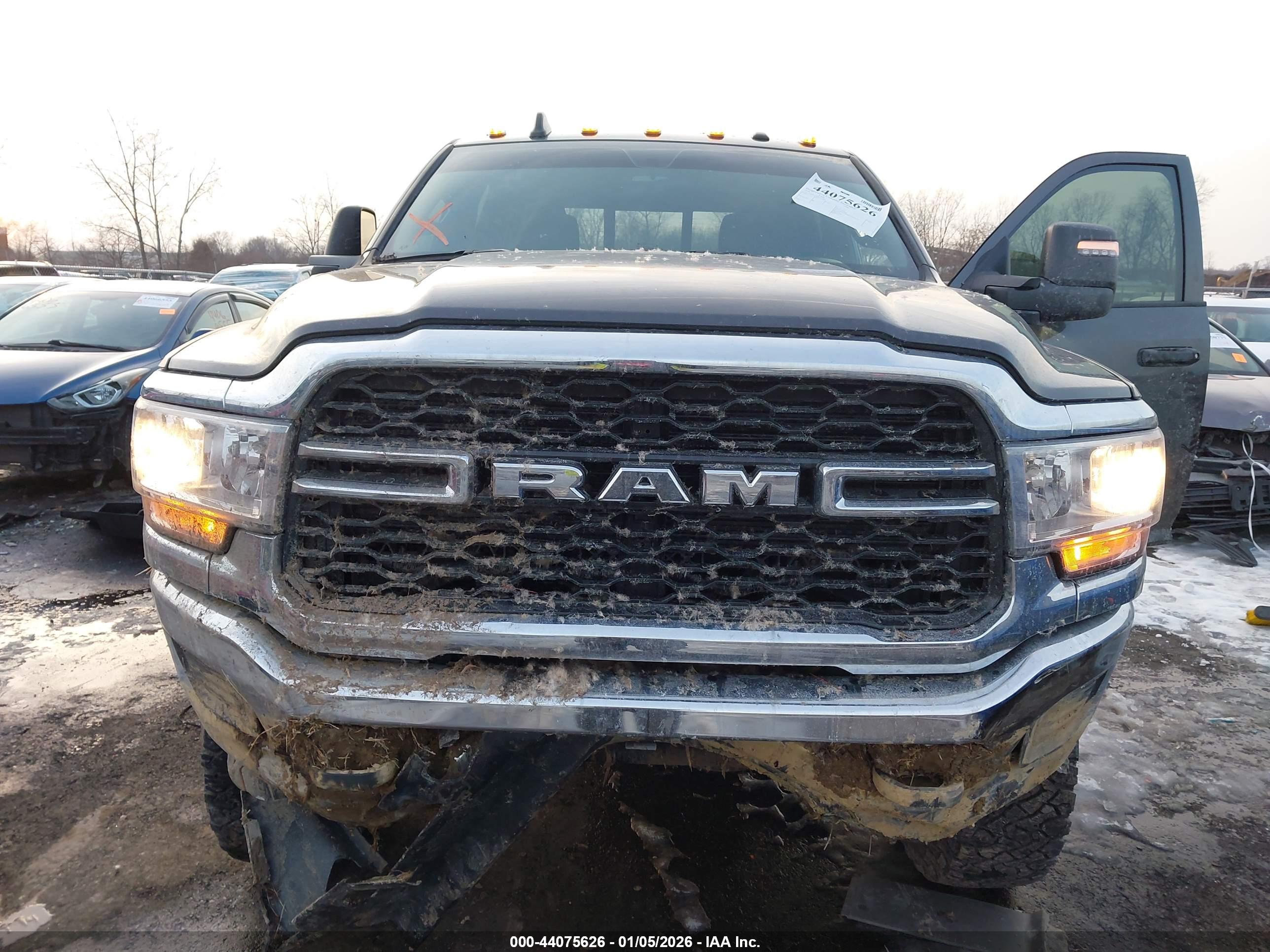 RAM 2500 image 6