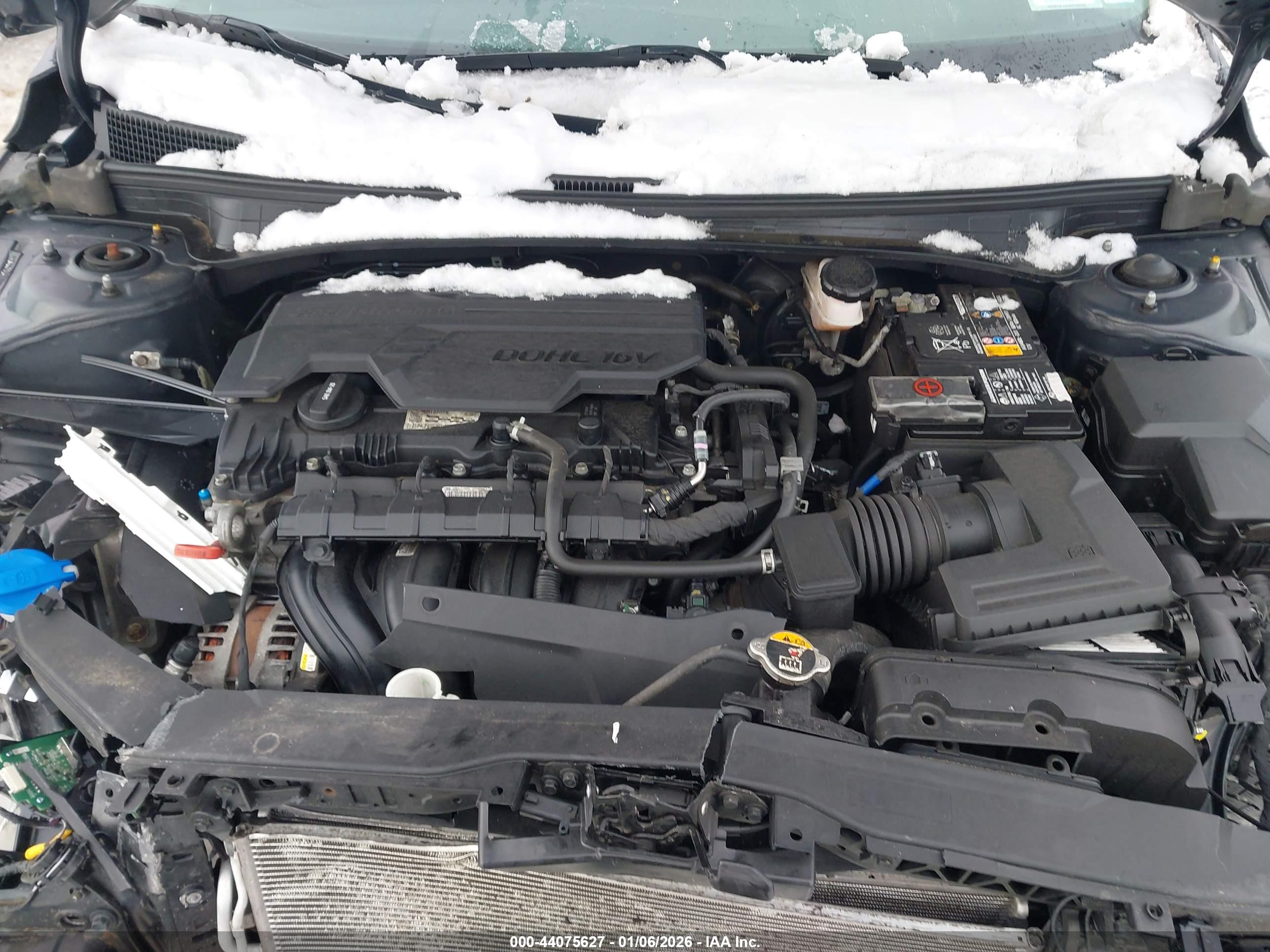 HYUNDAI ELANTRA image 10