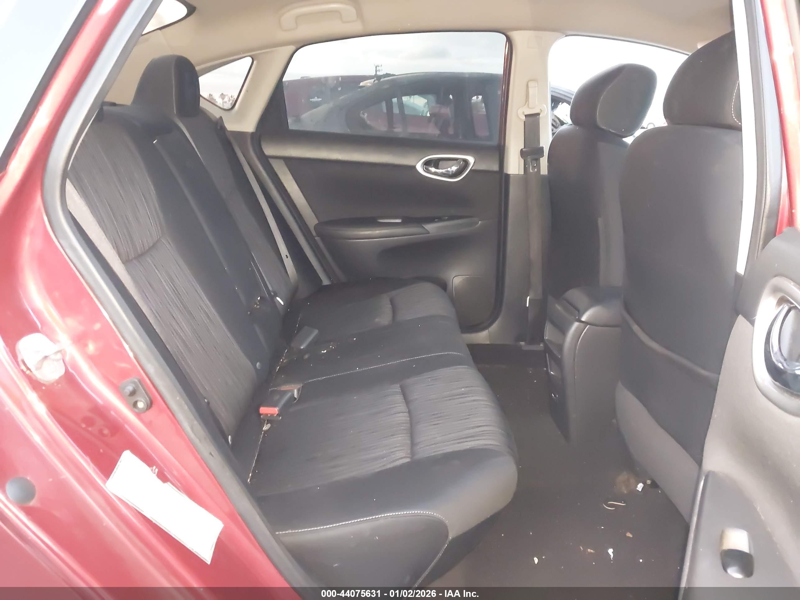 NISSAN SENTRA image 8