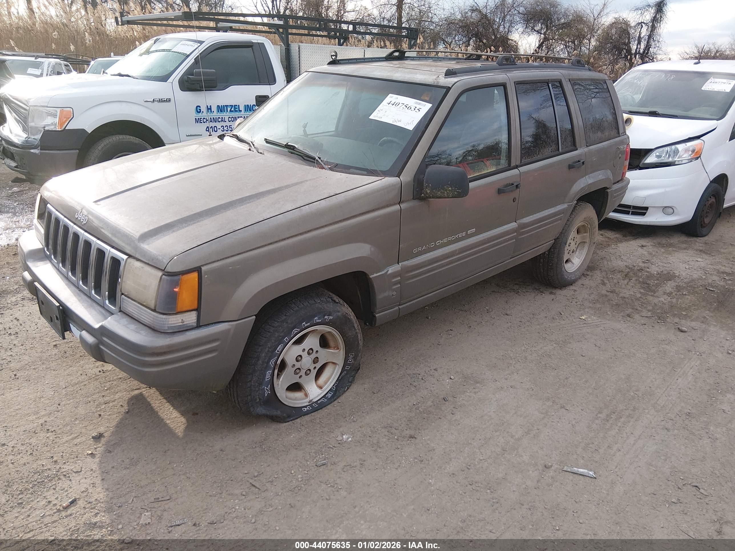 JEEP GRAND image 2
