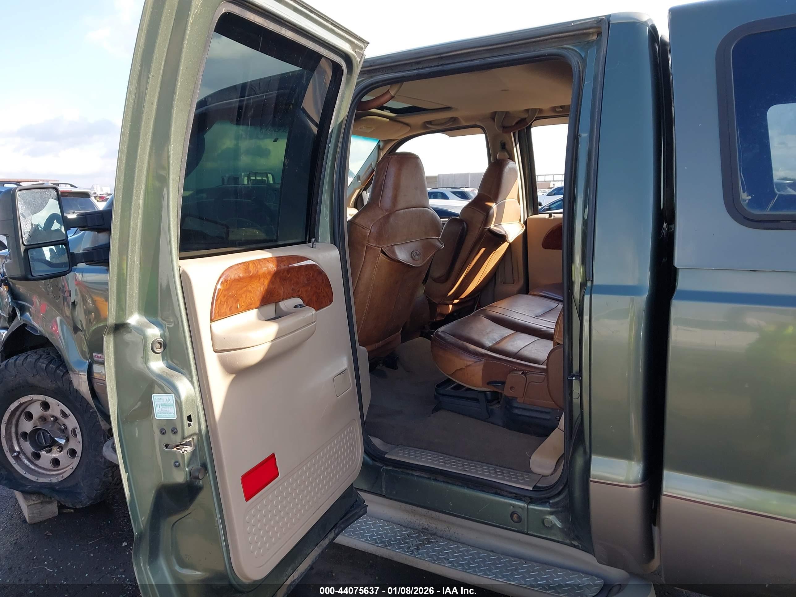 FORD F-250 image 8