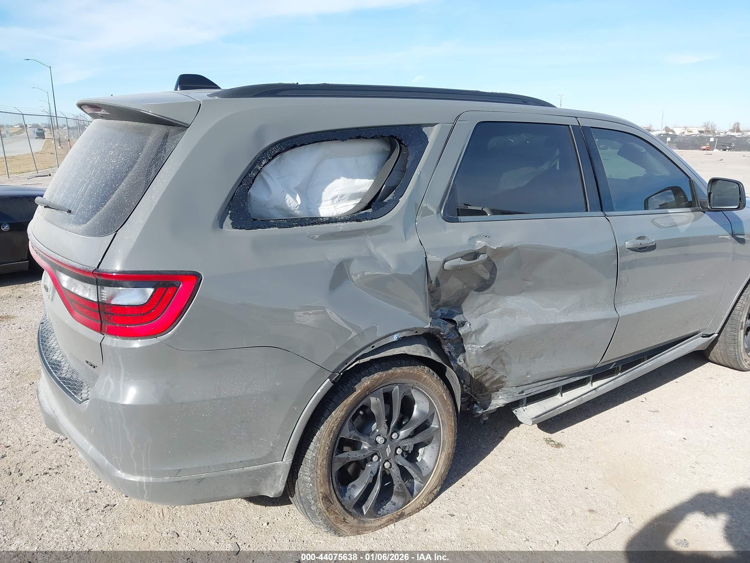 DODGE DURANGO image 6