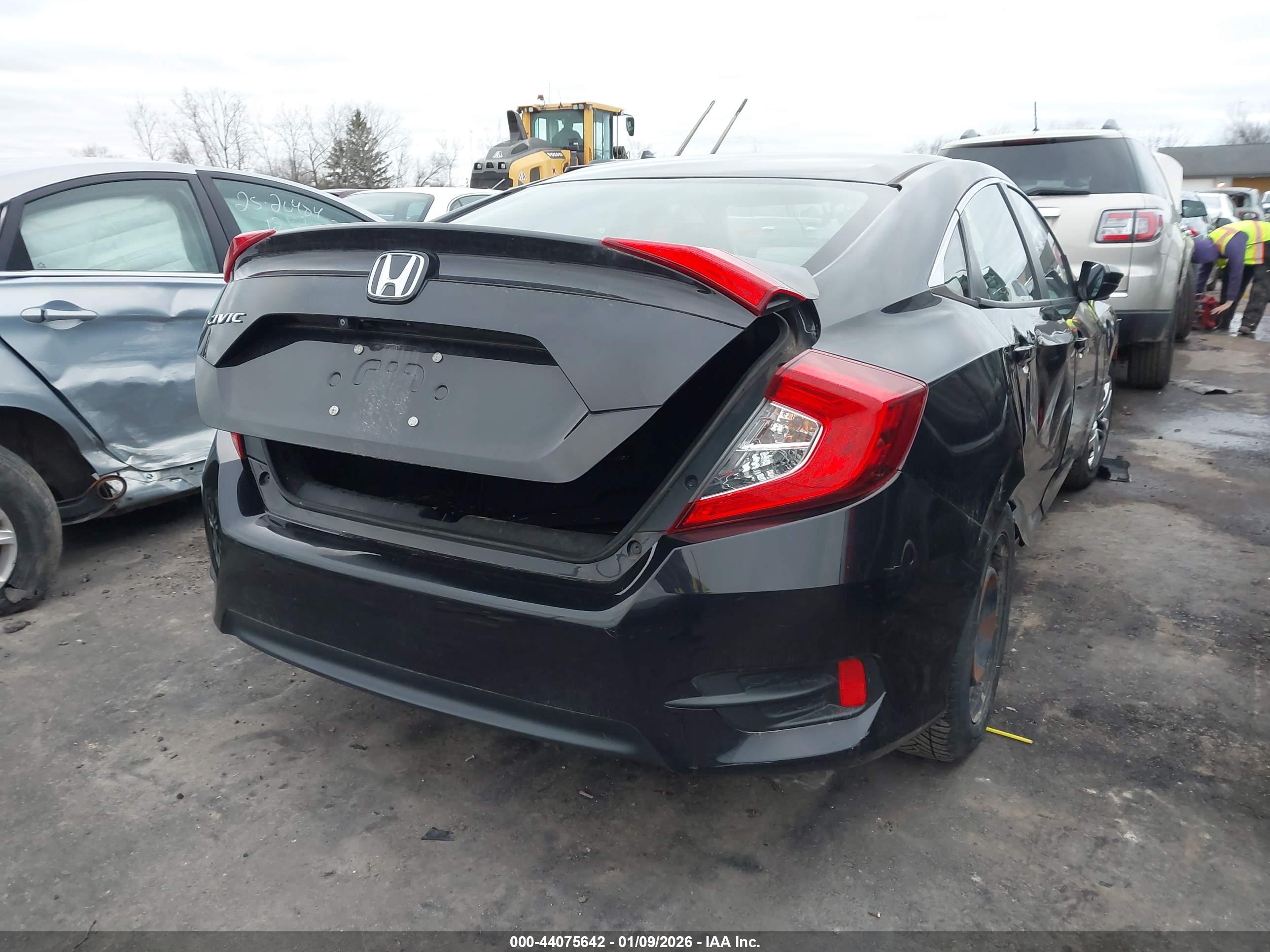 HONDA CIVIC image 4