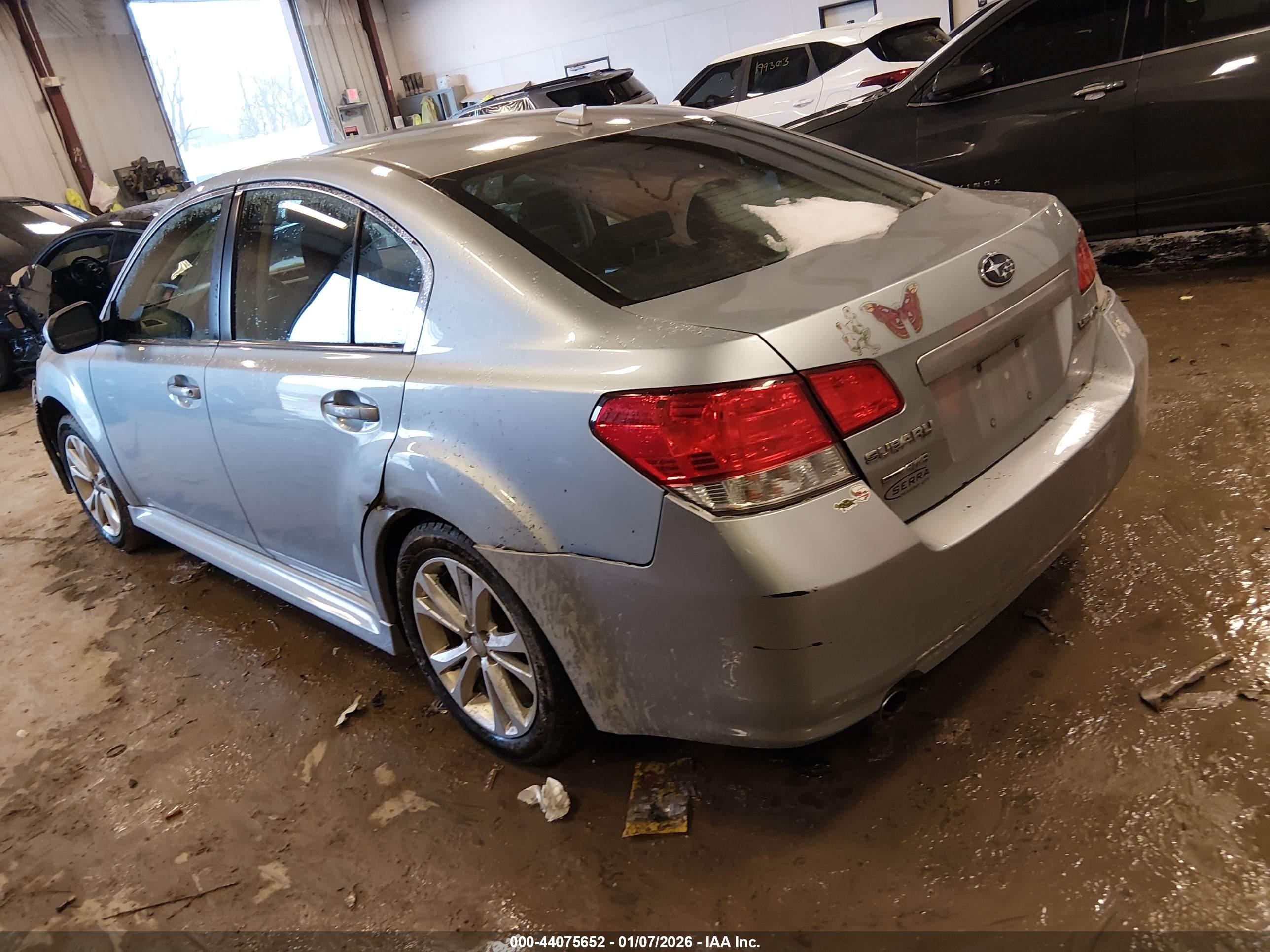 SUBARU LEGACY image 3