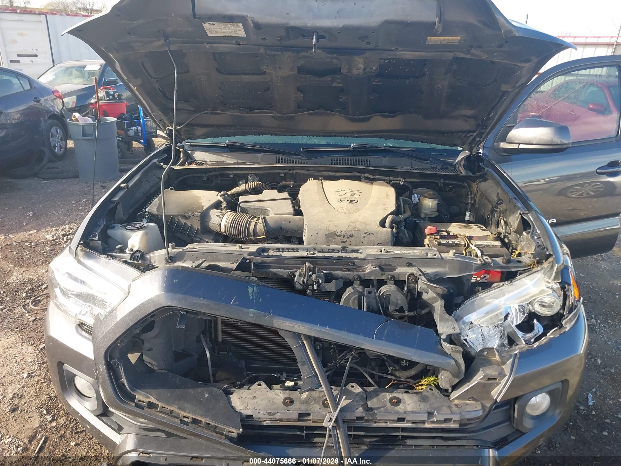 TOYOTA TACOMA image 10