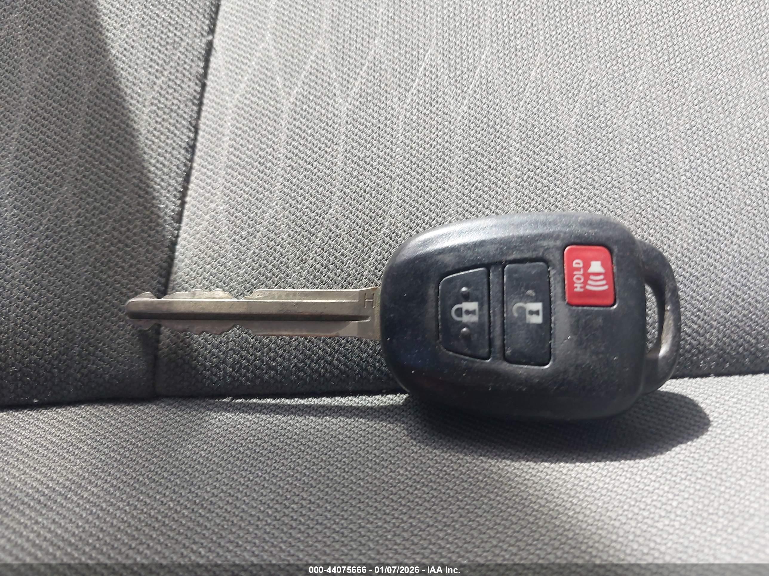 TOYOTA TACOMA image 11