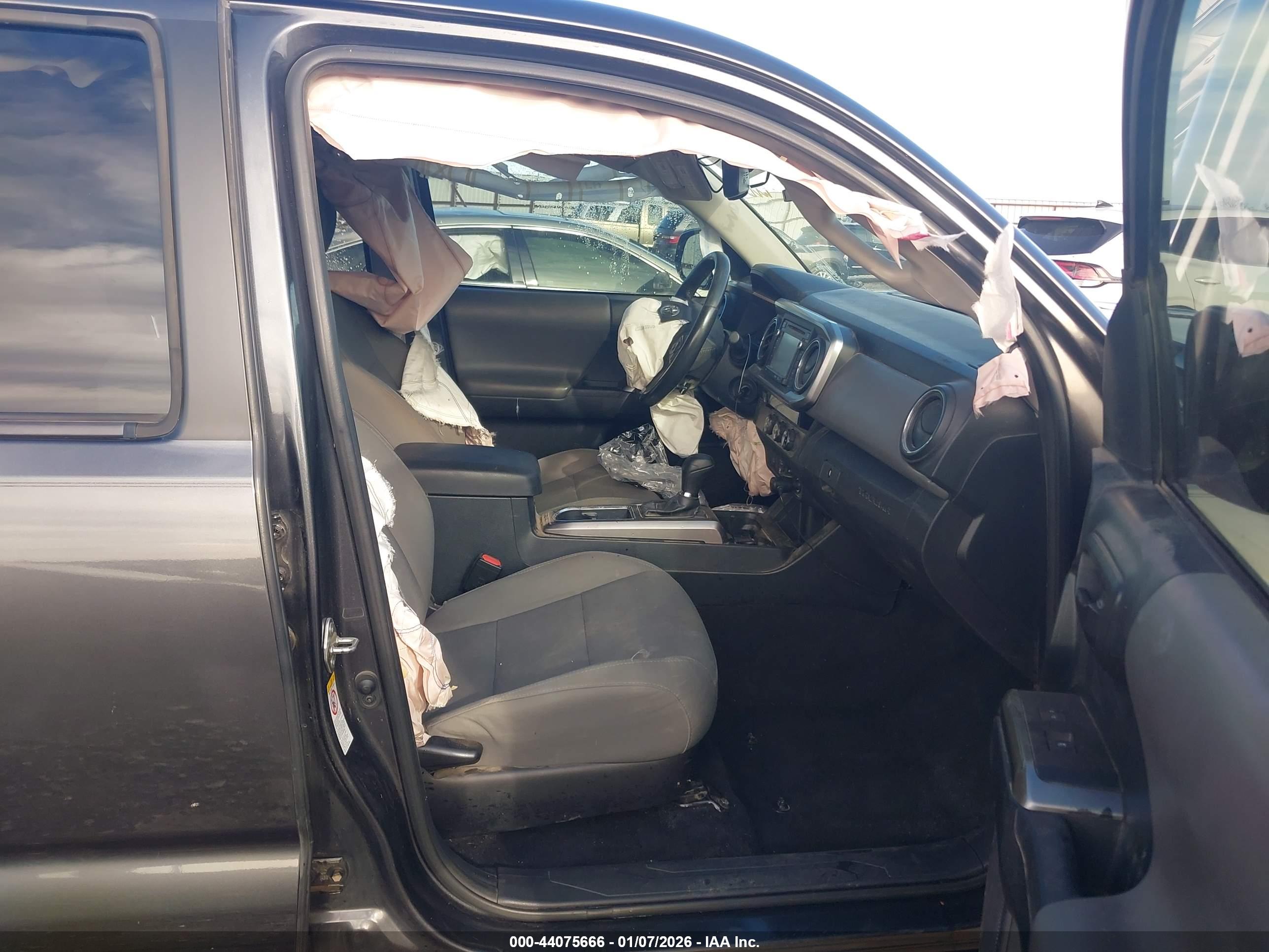 TOYOTA TACOMA image 5