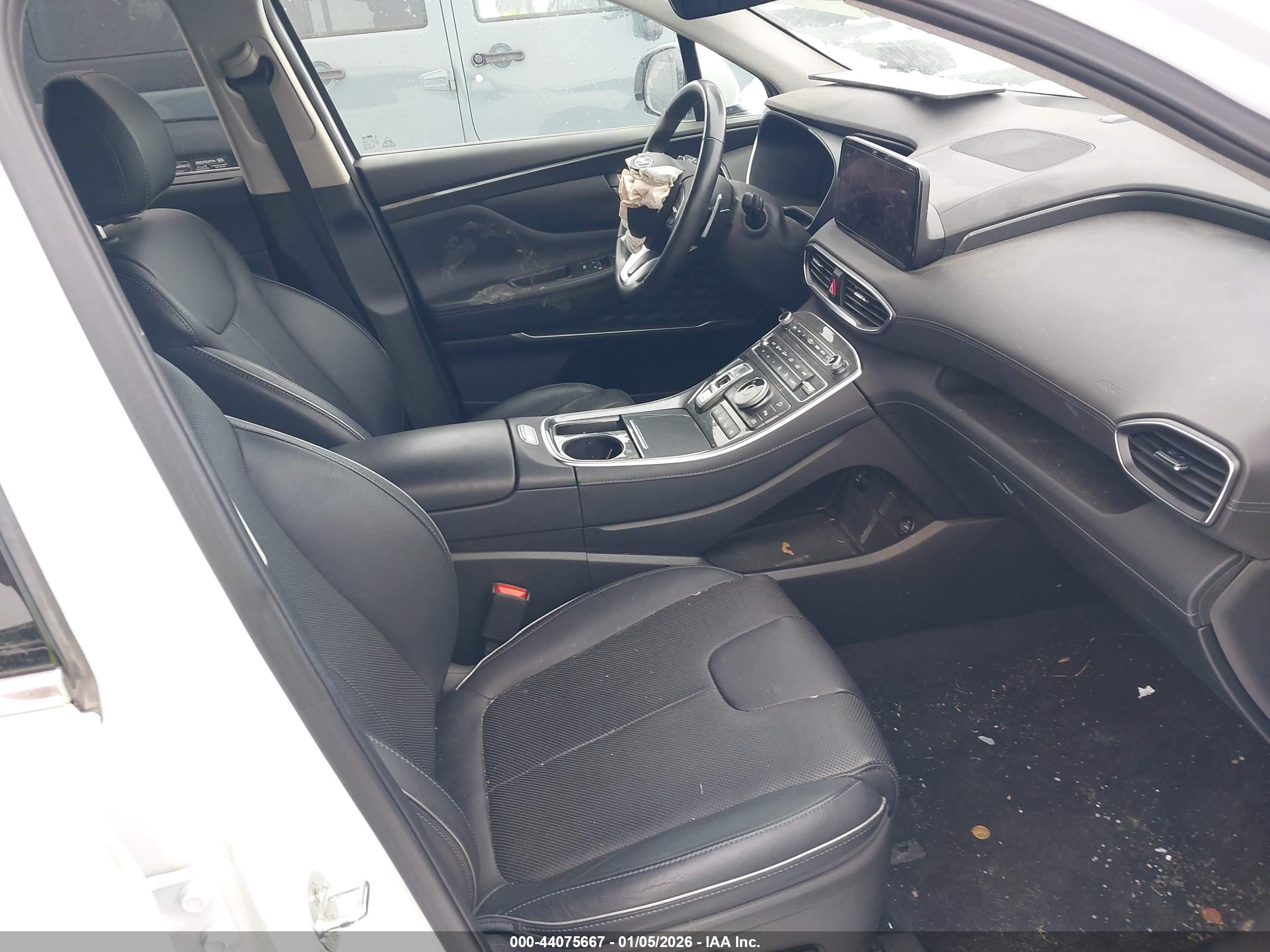 HYUNDAI SANTA image 5