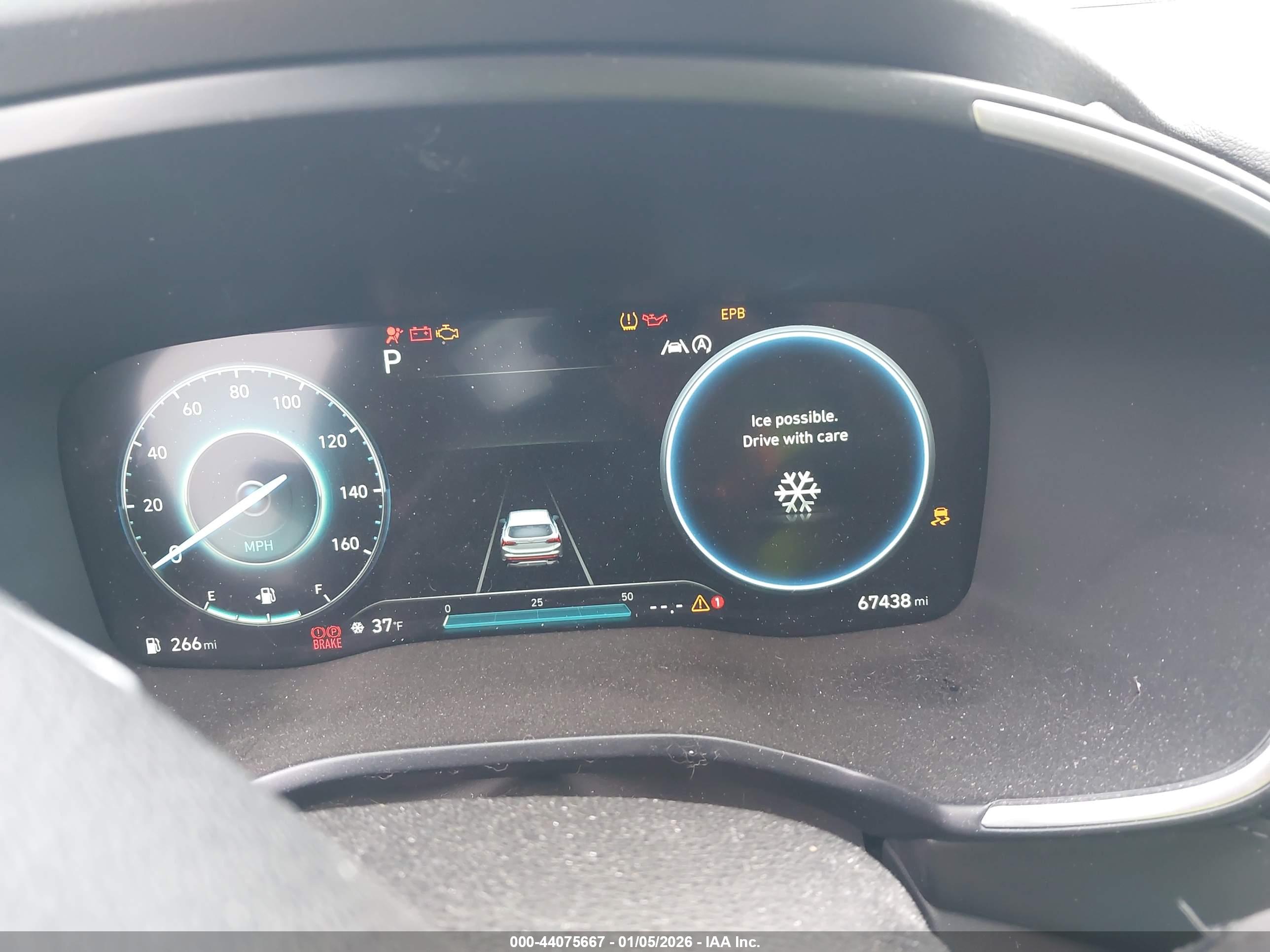 HYUNDAI SANTA image 7