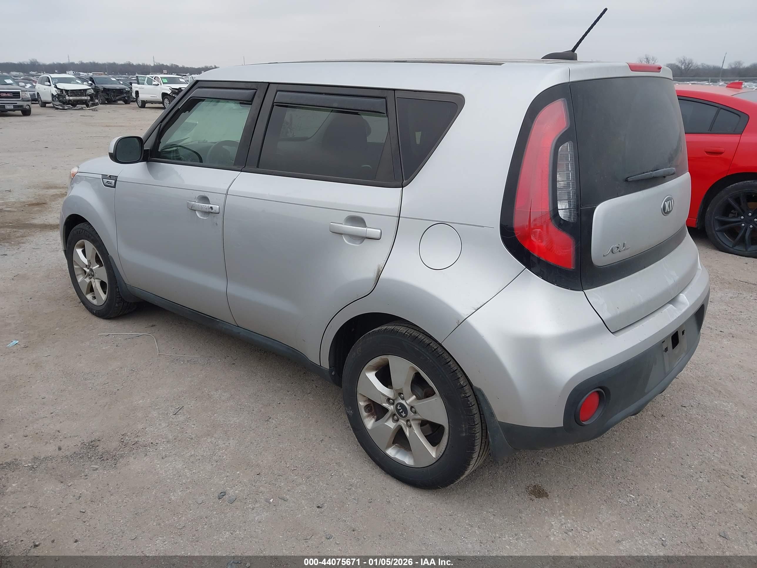 KIA SOUL image 3