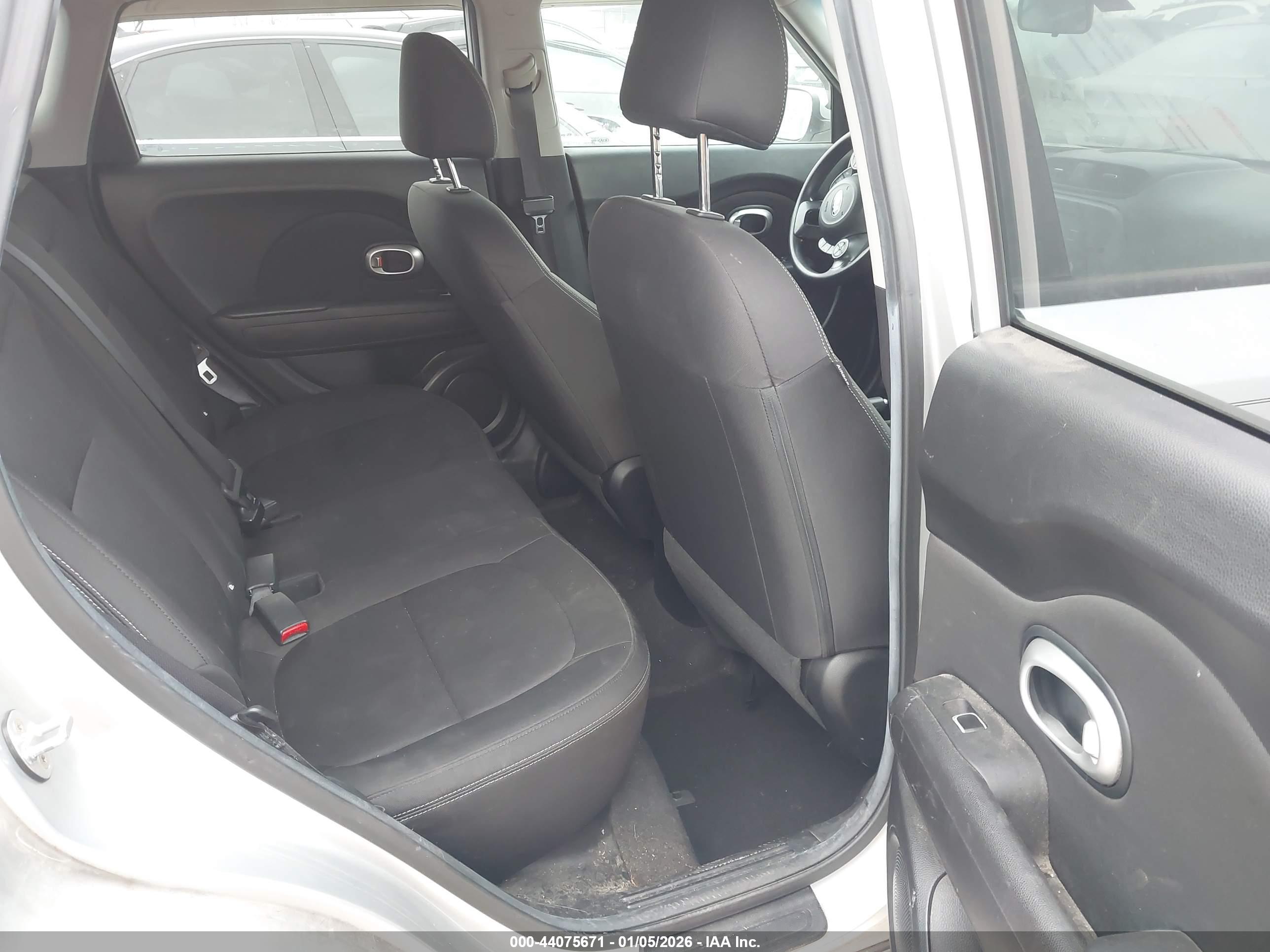 KIA SOUL image 8
