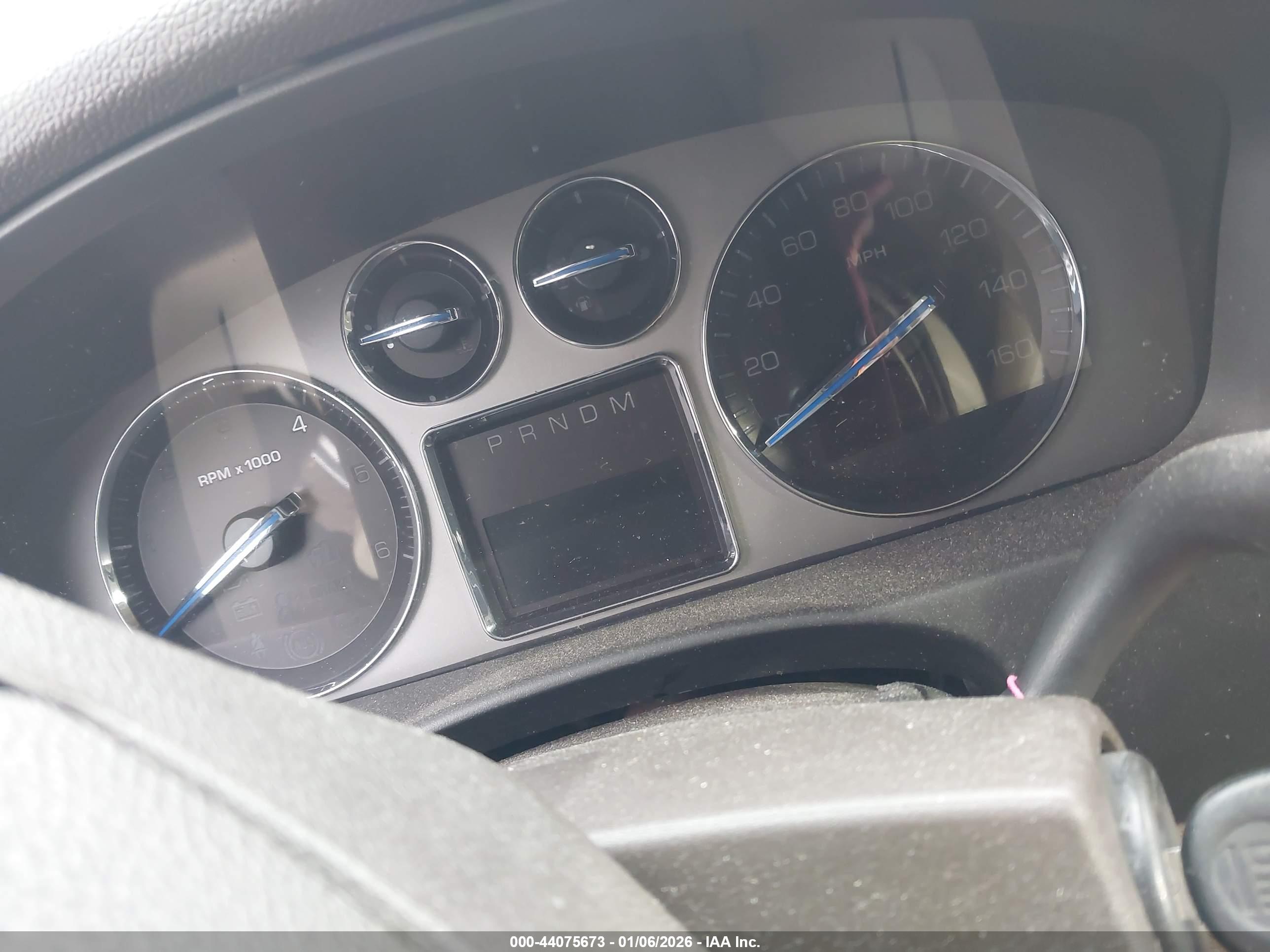CADILLAC ESCALADE image 7