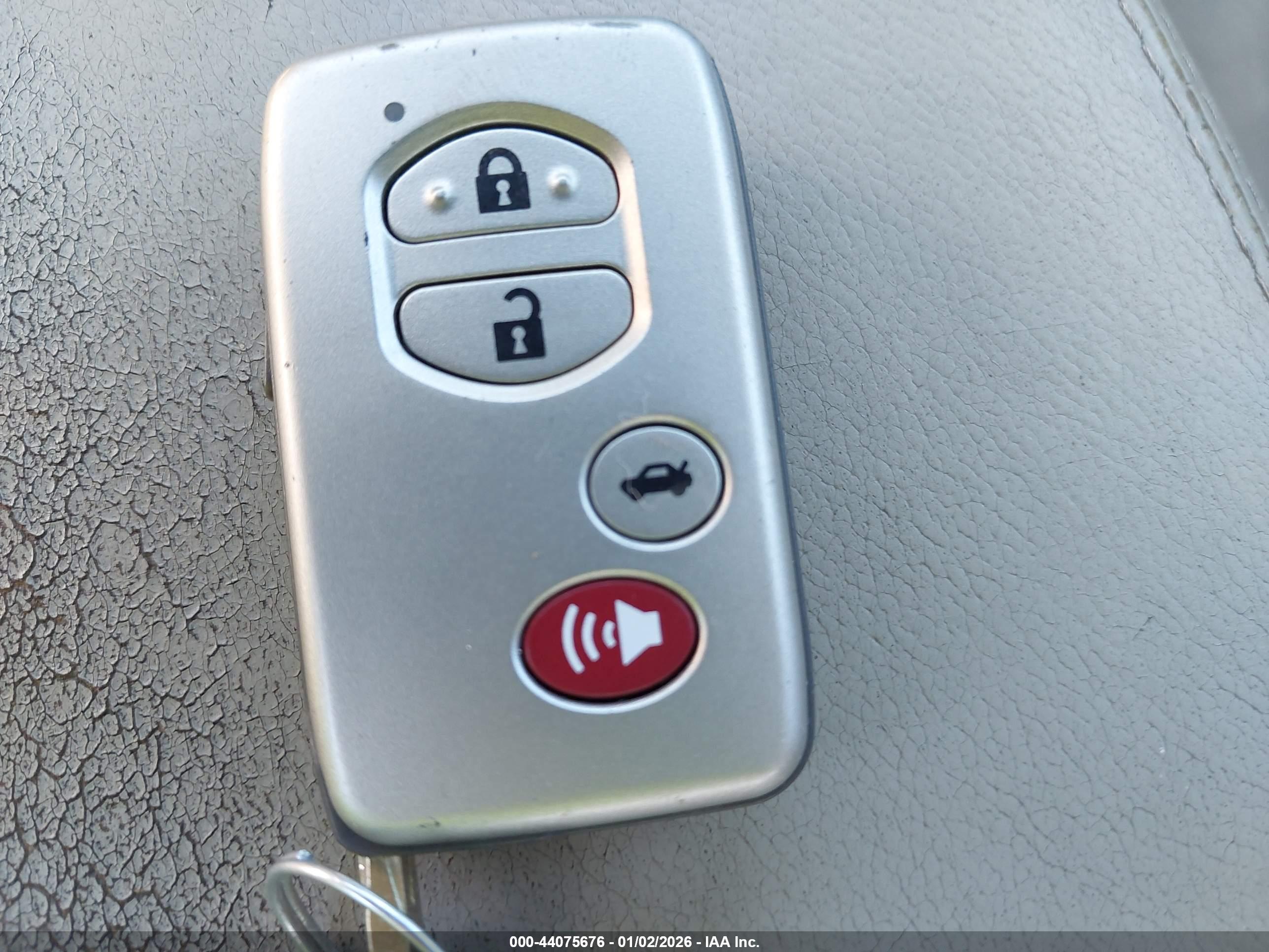 TOYOTA CAMRY image 11