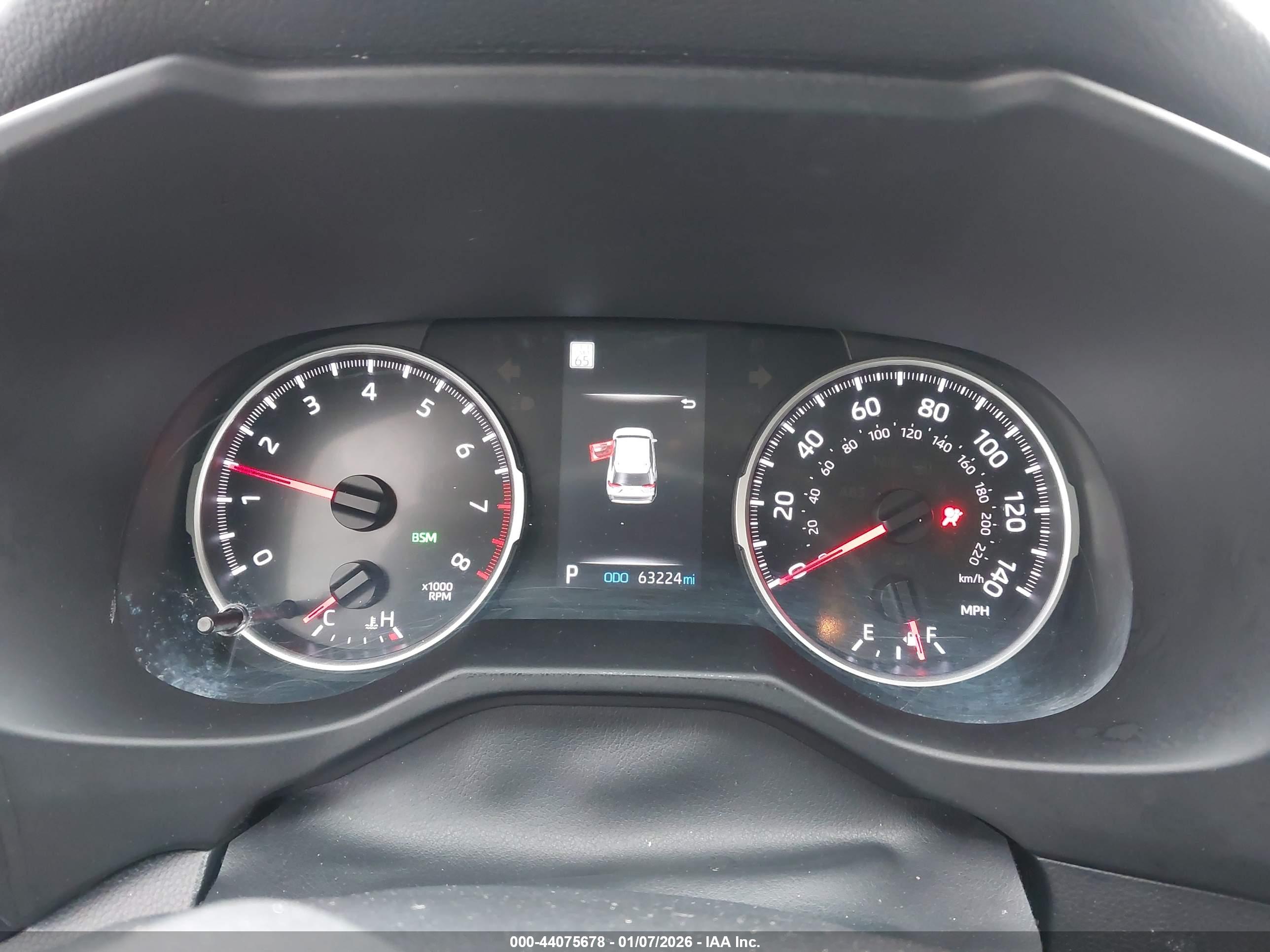 TOYOTA RAV4 image 7