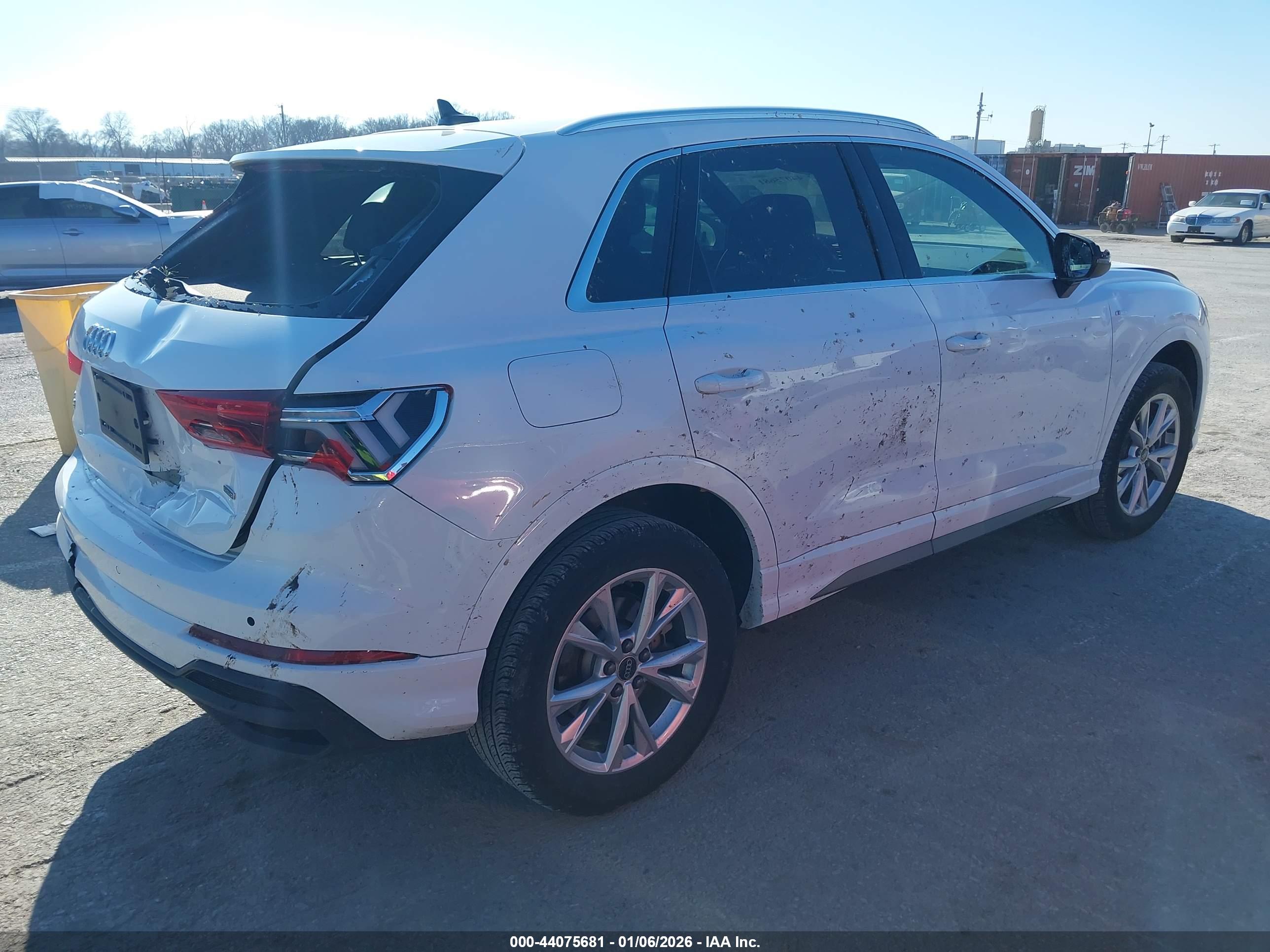 AUDI Q3 image 4