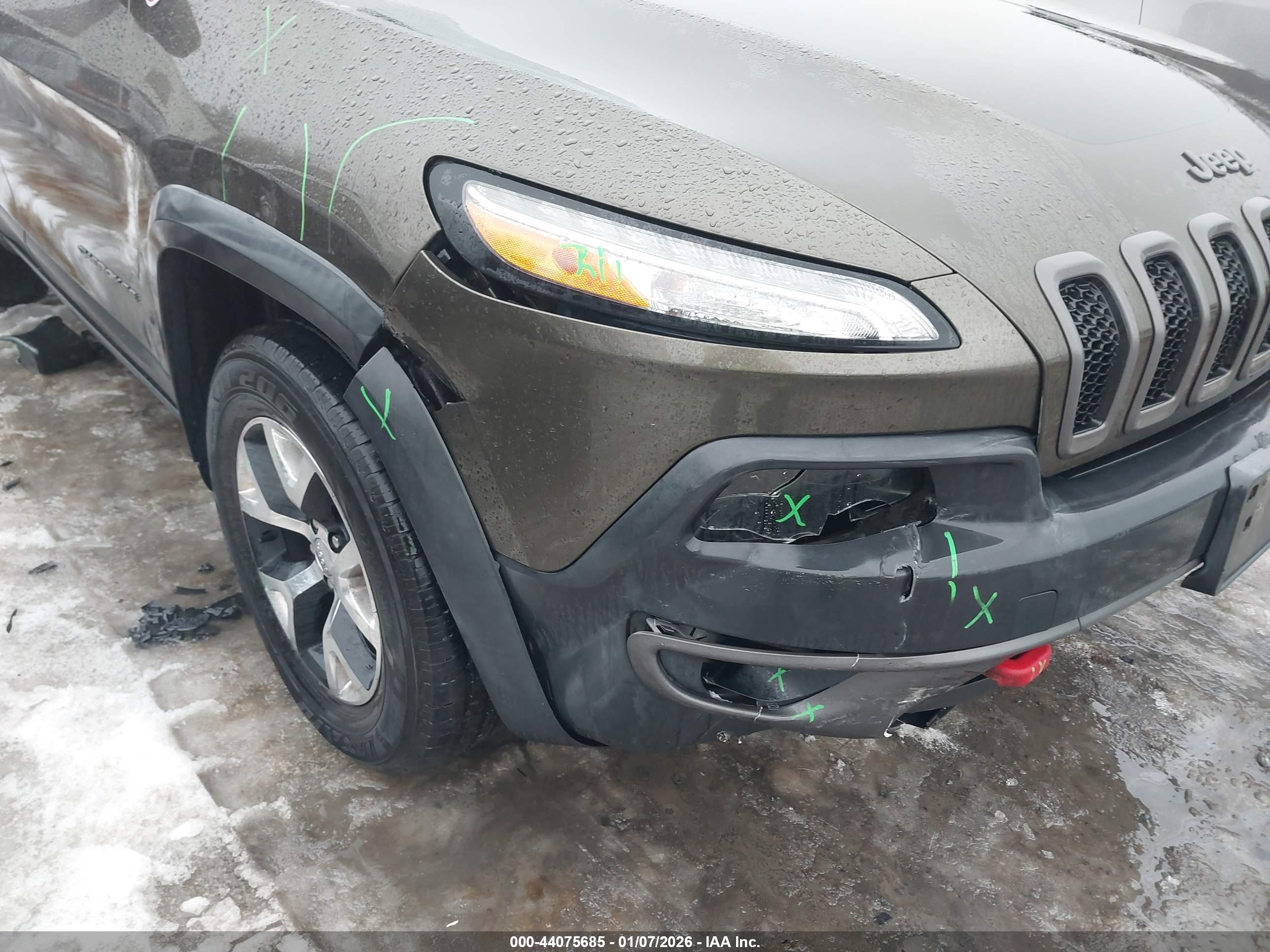 JEEP CHEROKEE image 6