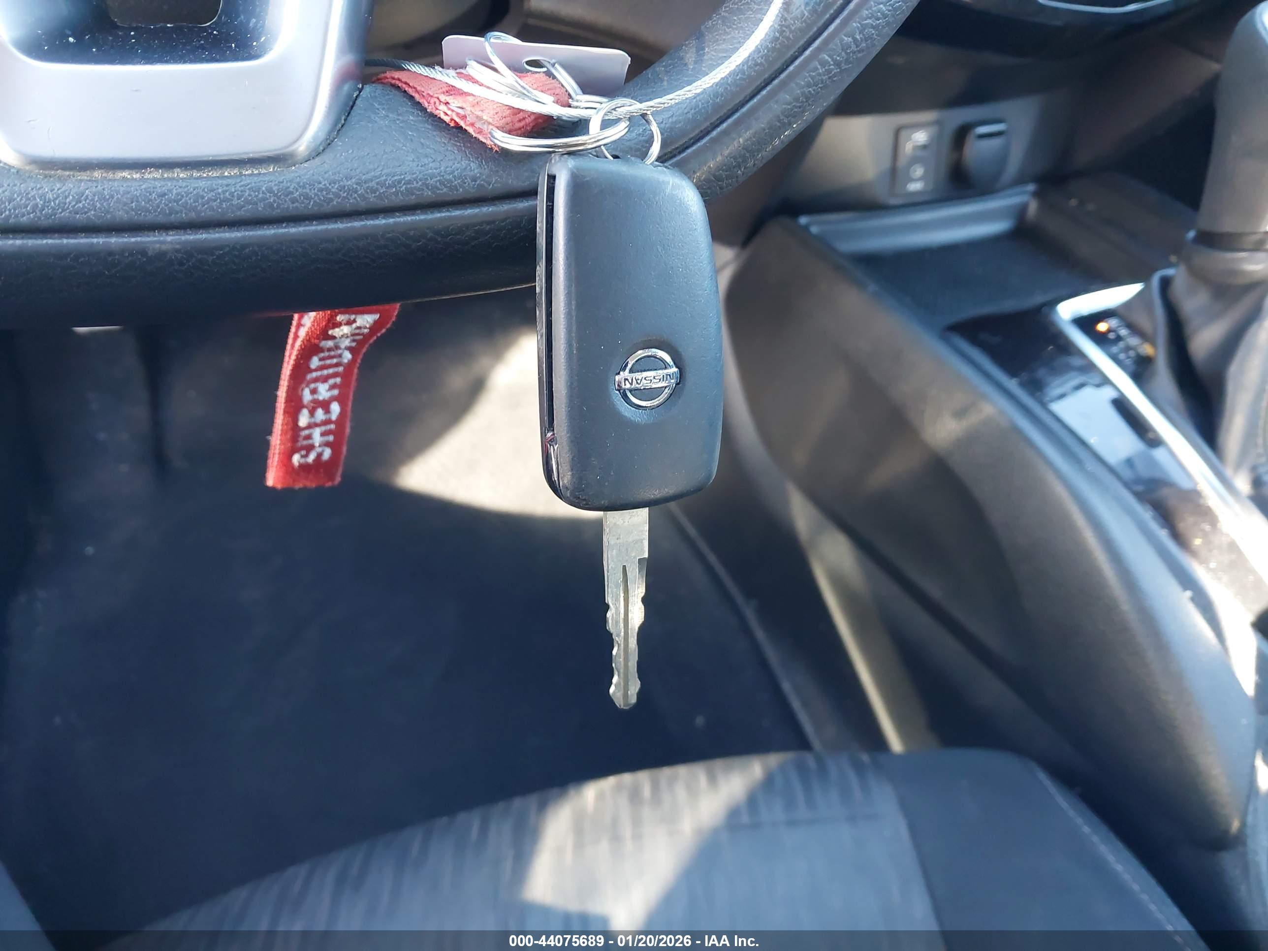 NISSAN ROGUE image 11