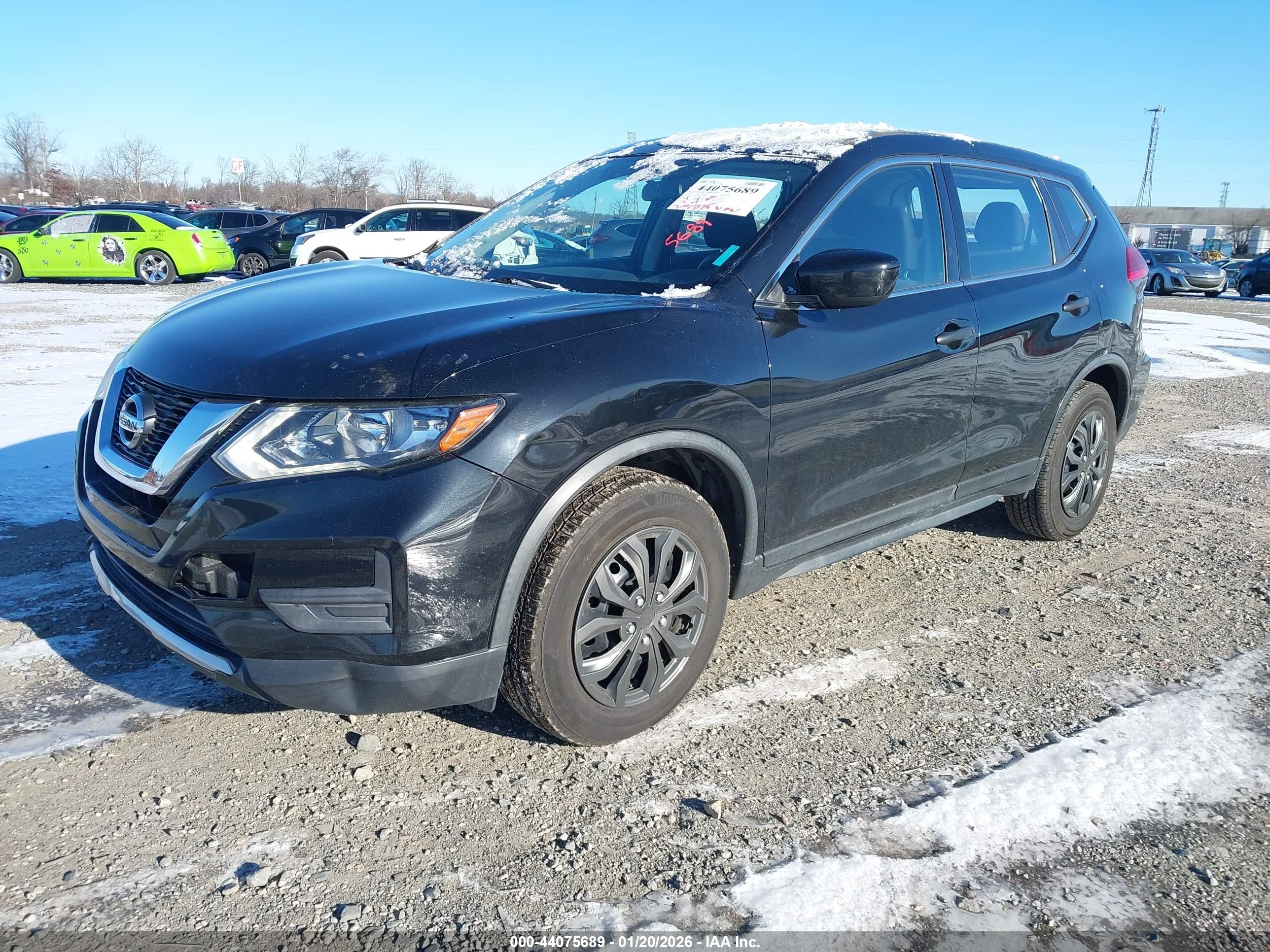 NISSAN ROGUE image 2