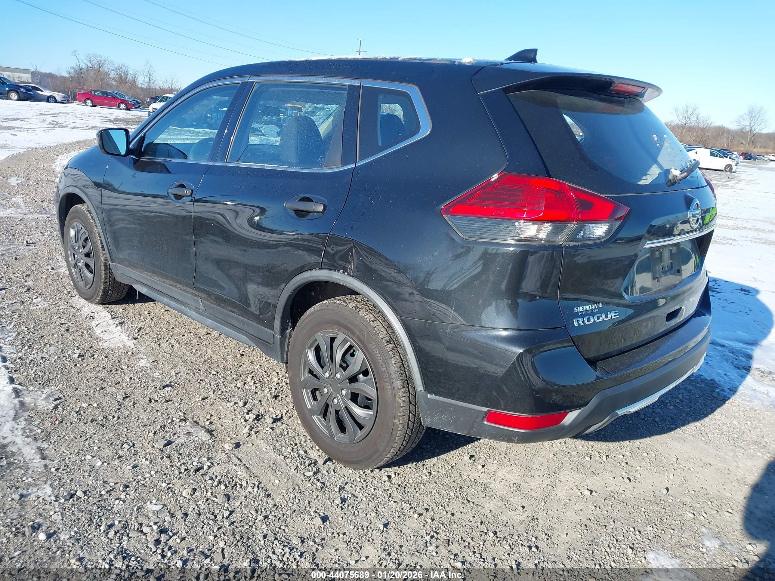 NISSAN ROGUE image 3