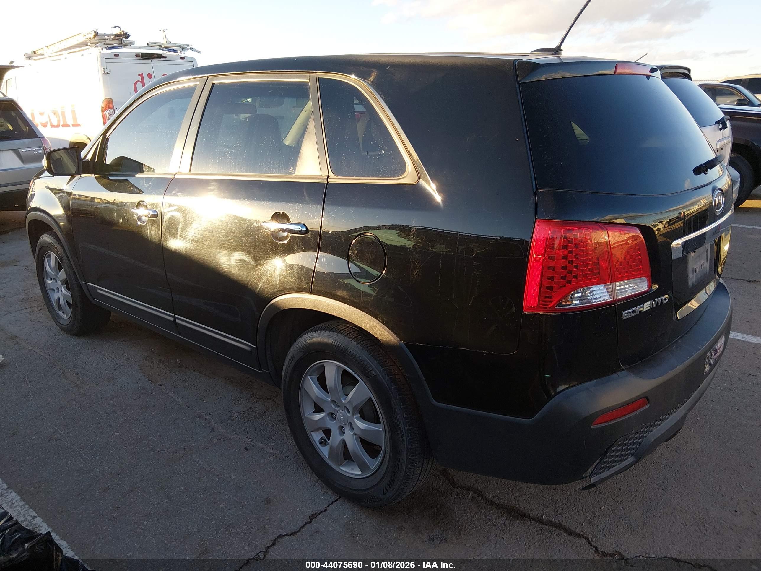 KIA SORENTO image 3