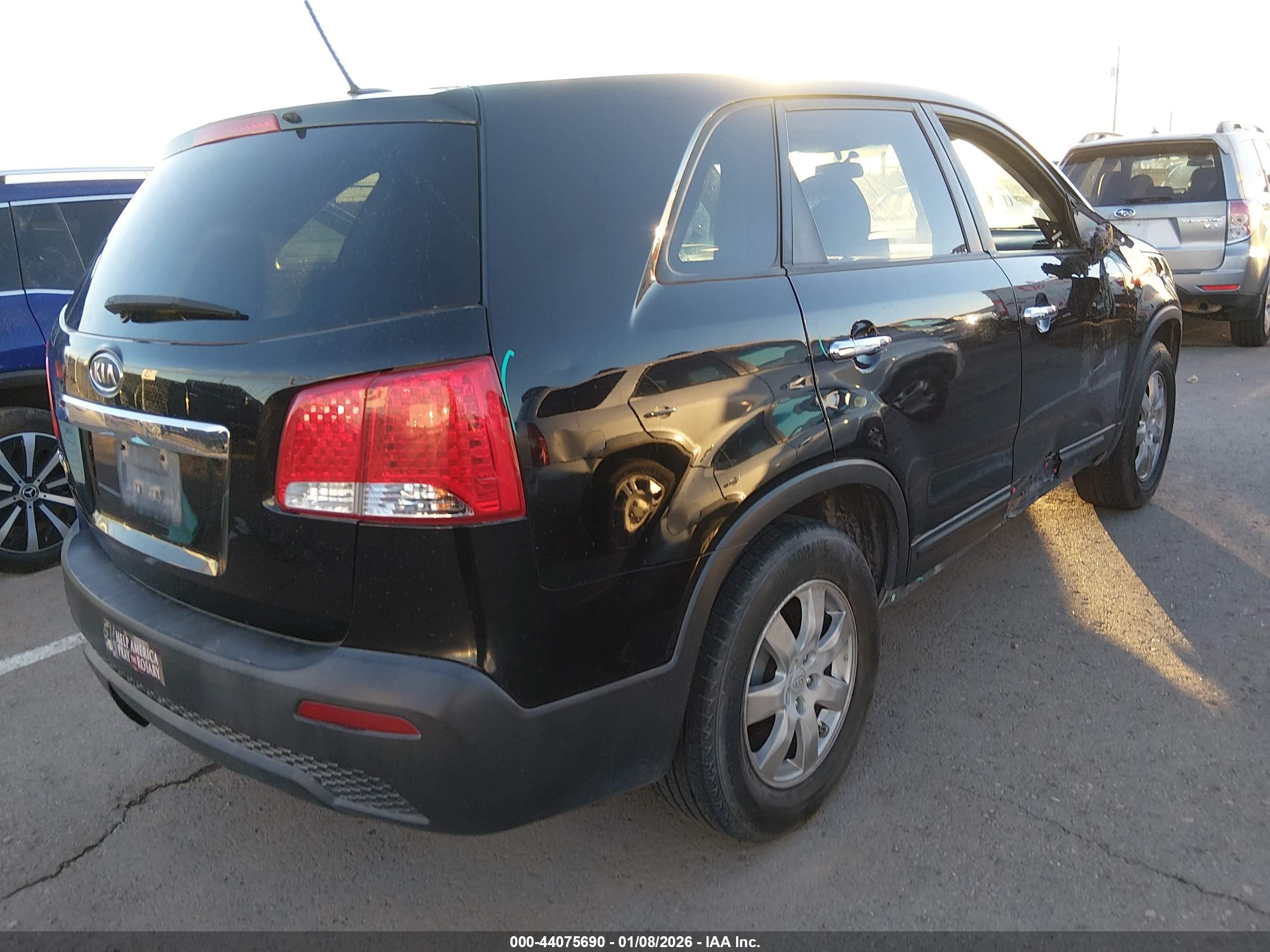KIA SORENTO image 4