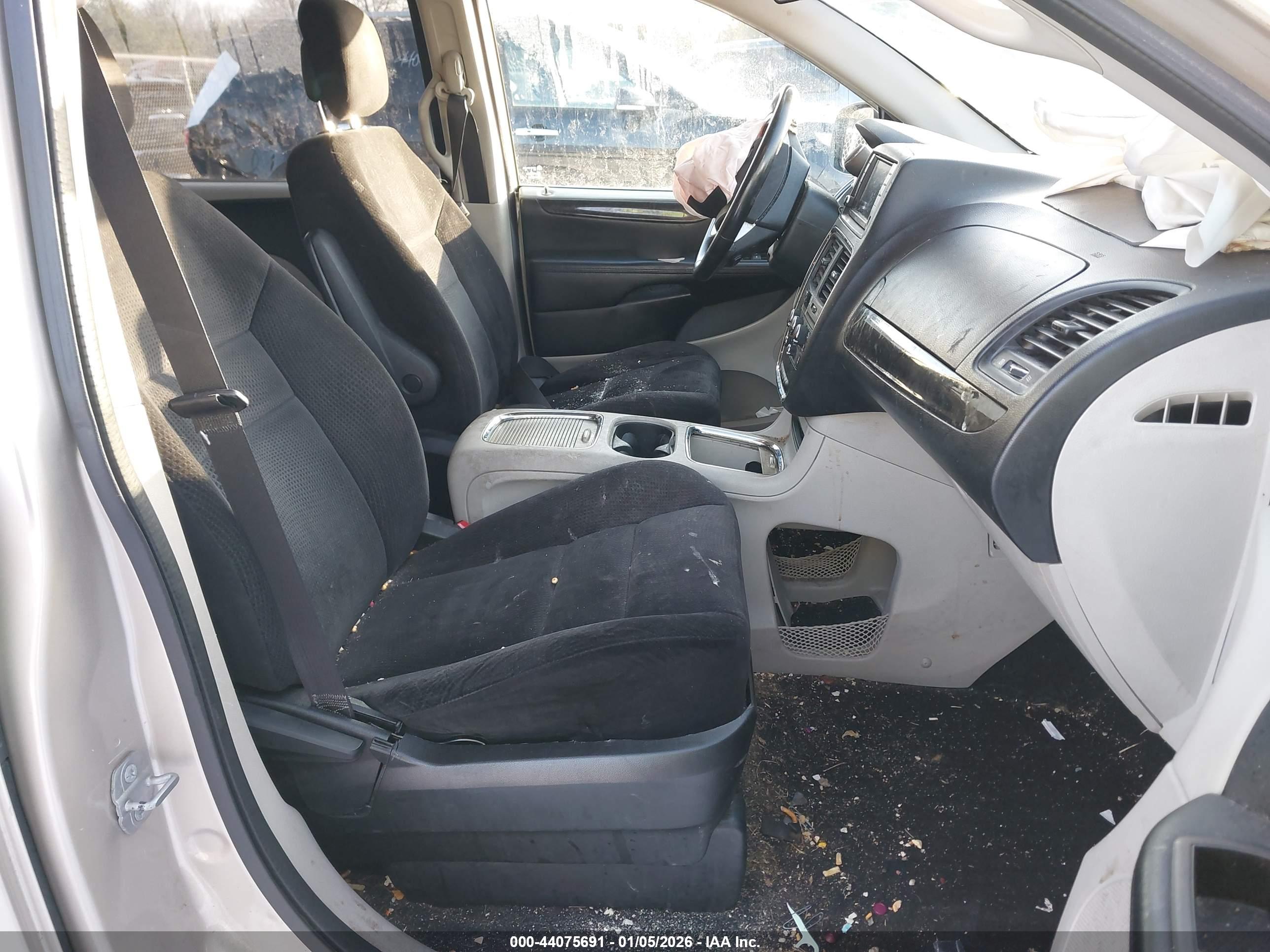 DODGE GRAND image 5