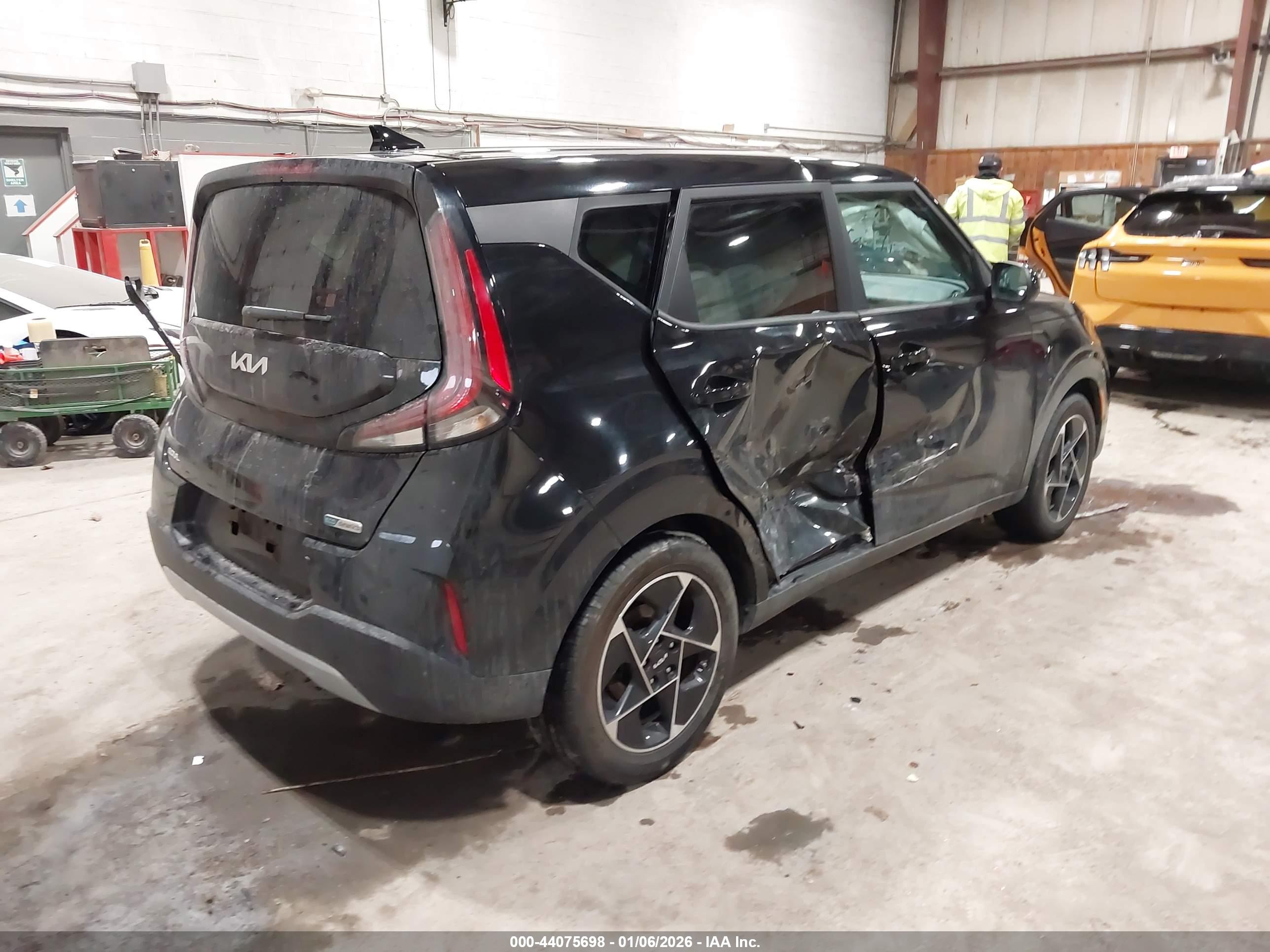 KIA SOUL image 4