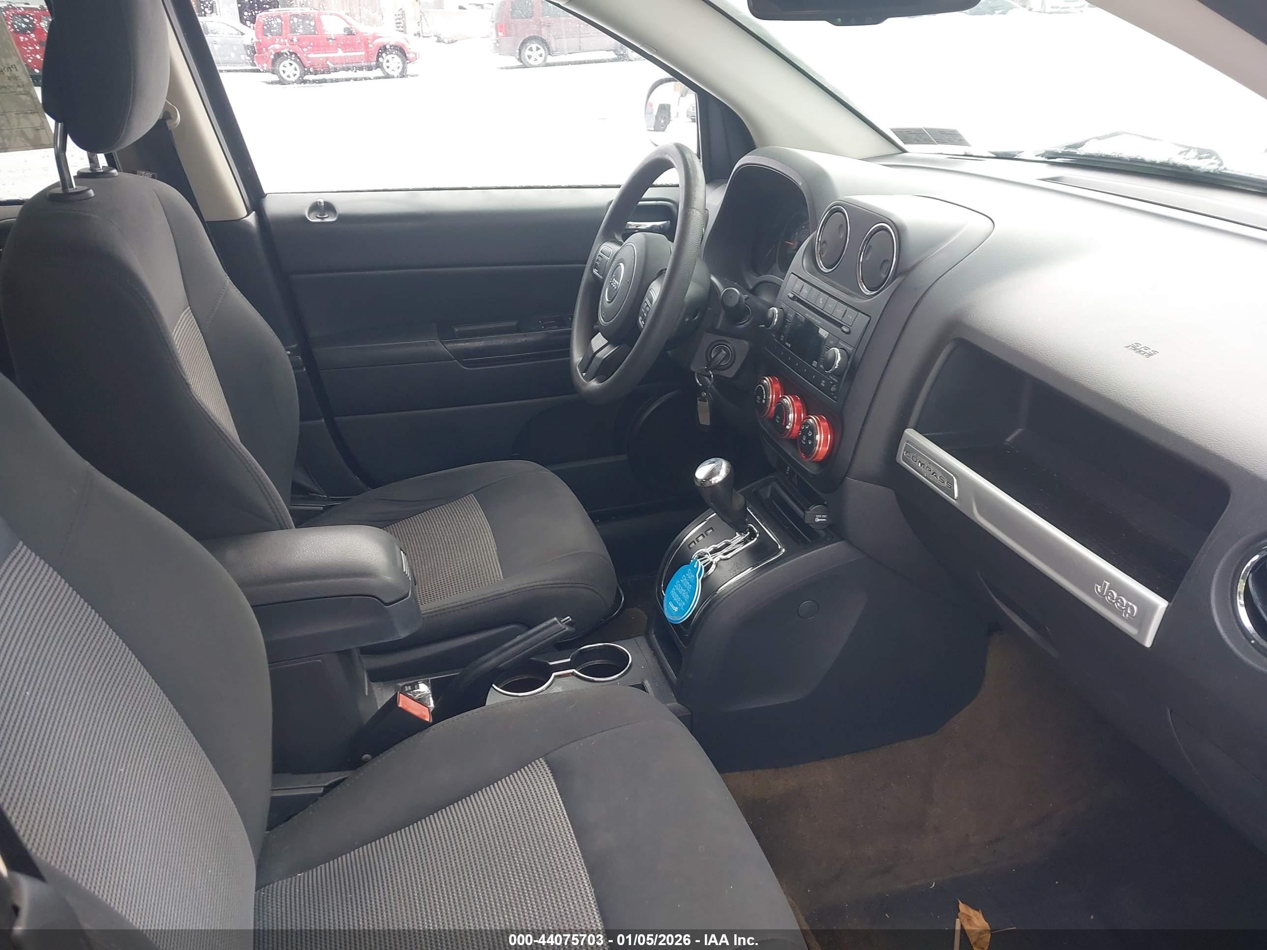 JEEP COMPASS image 5