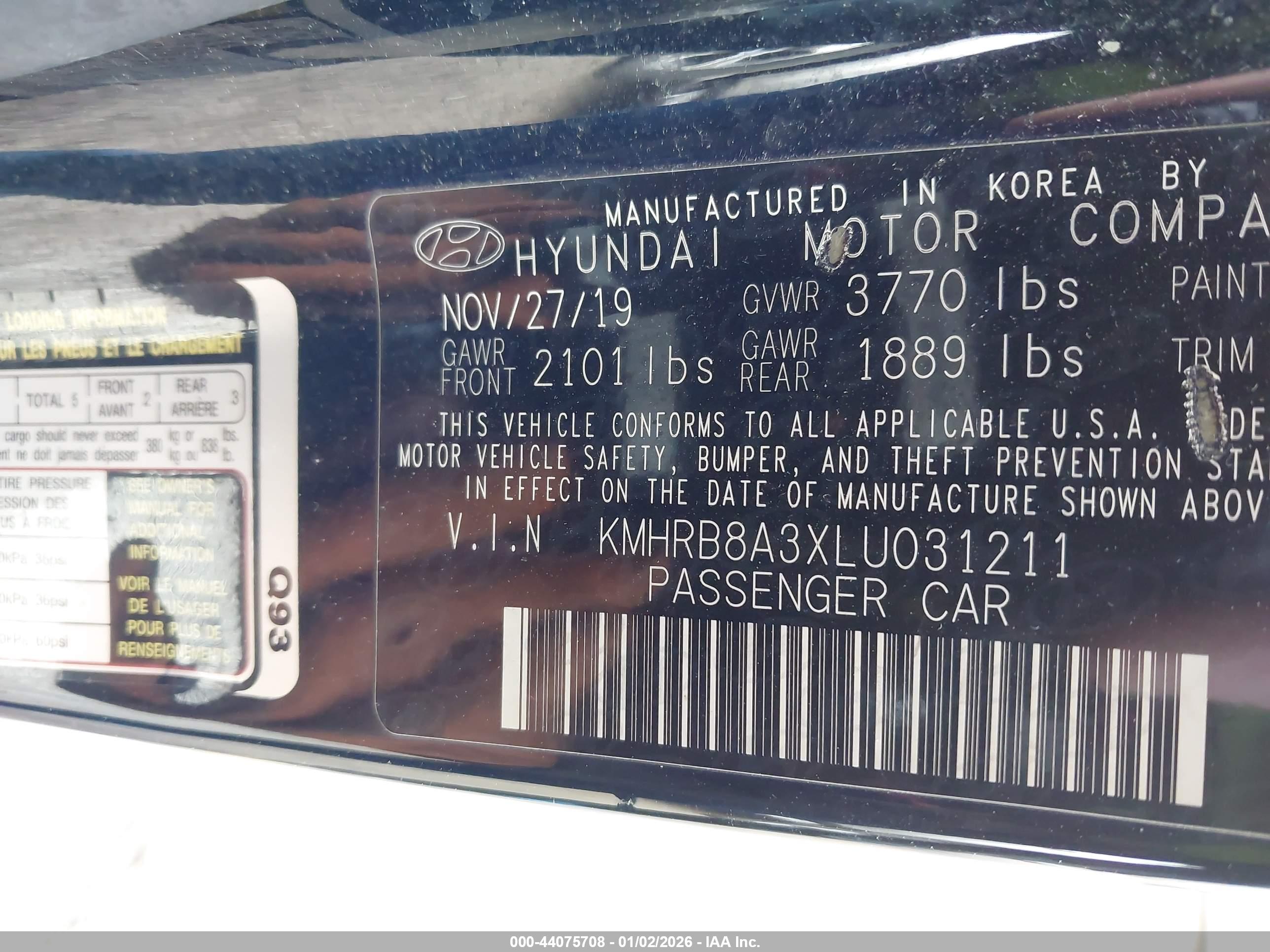HYUNDAI VENUE image 9
