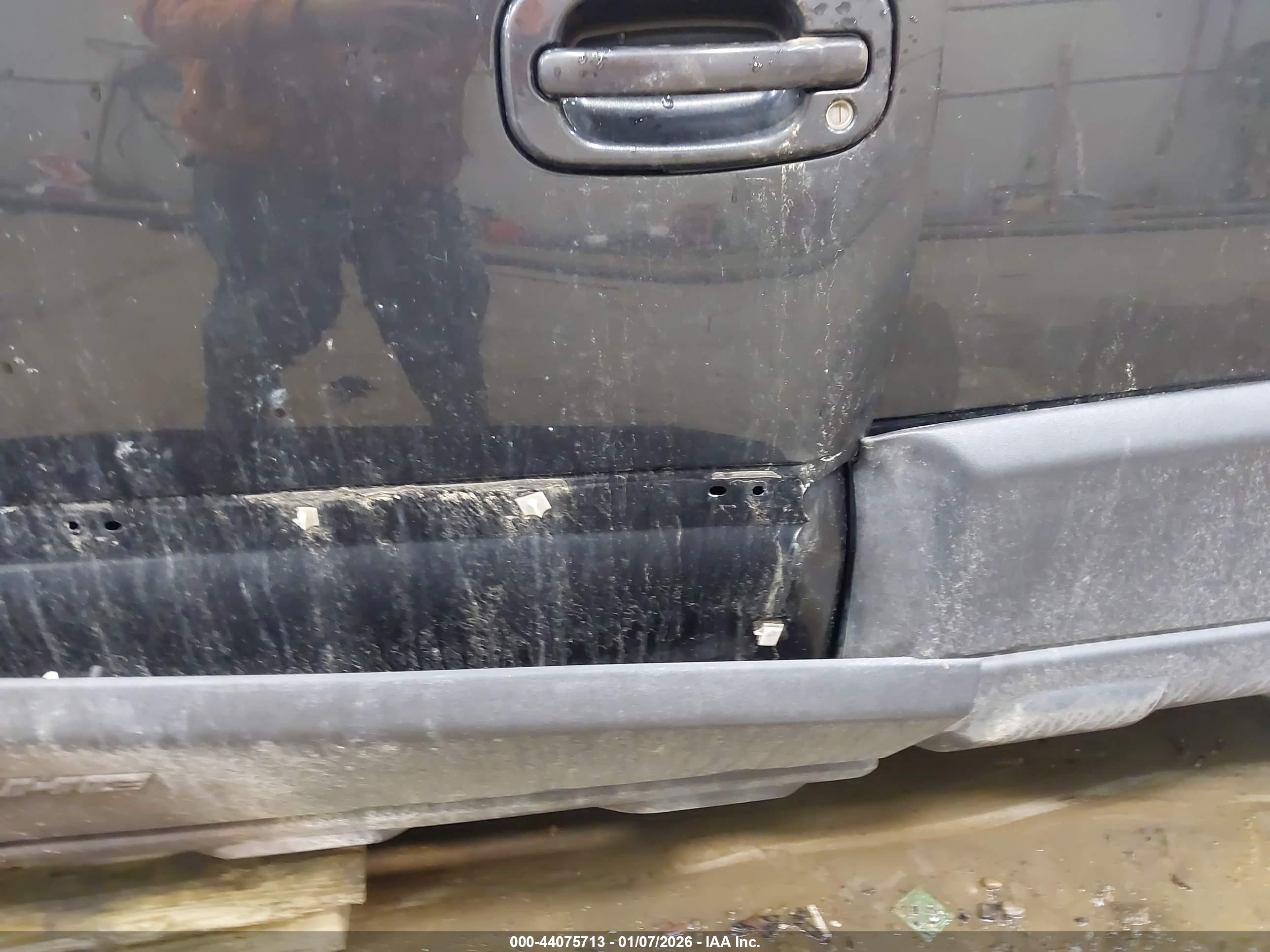 CHEVROLET AVALANCHE image 9