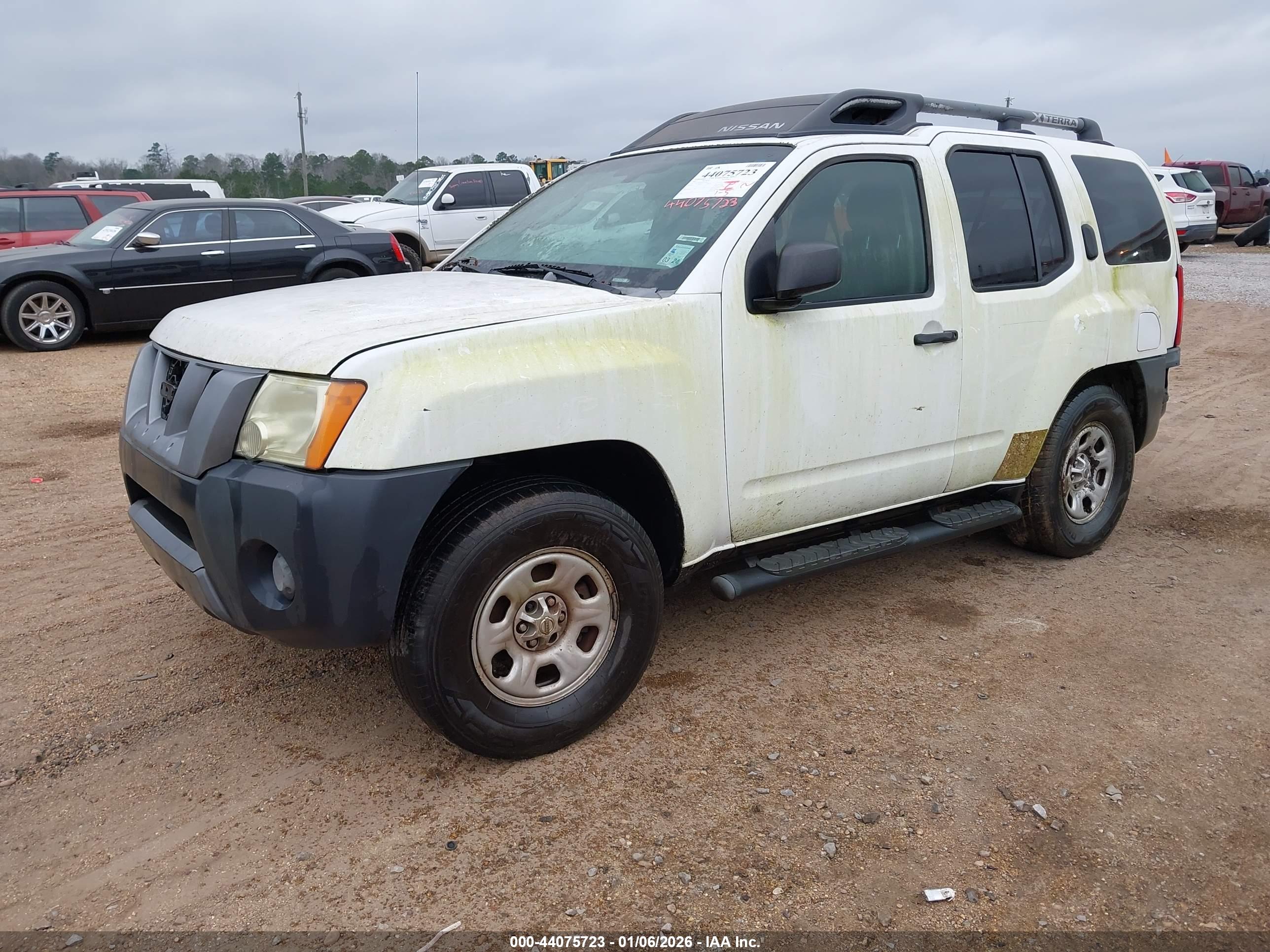 NISSAN XTERRA image 2