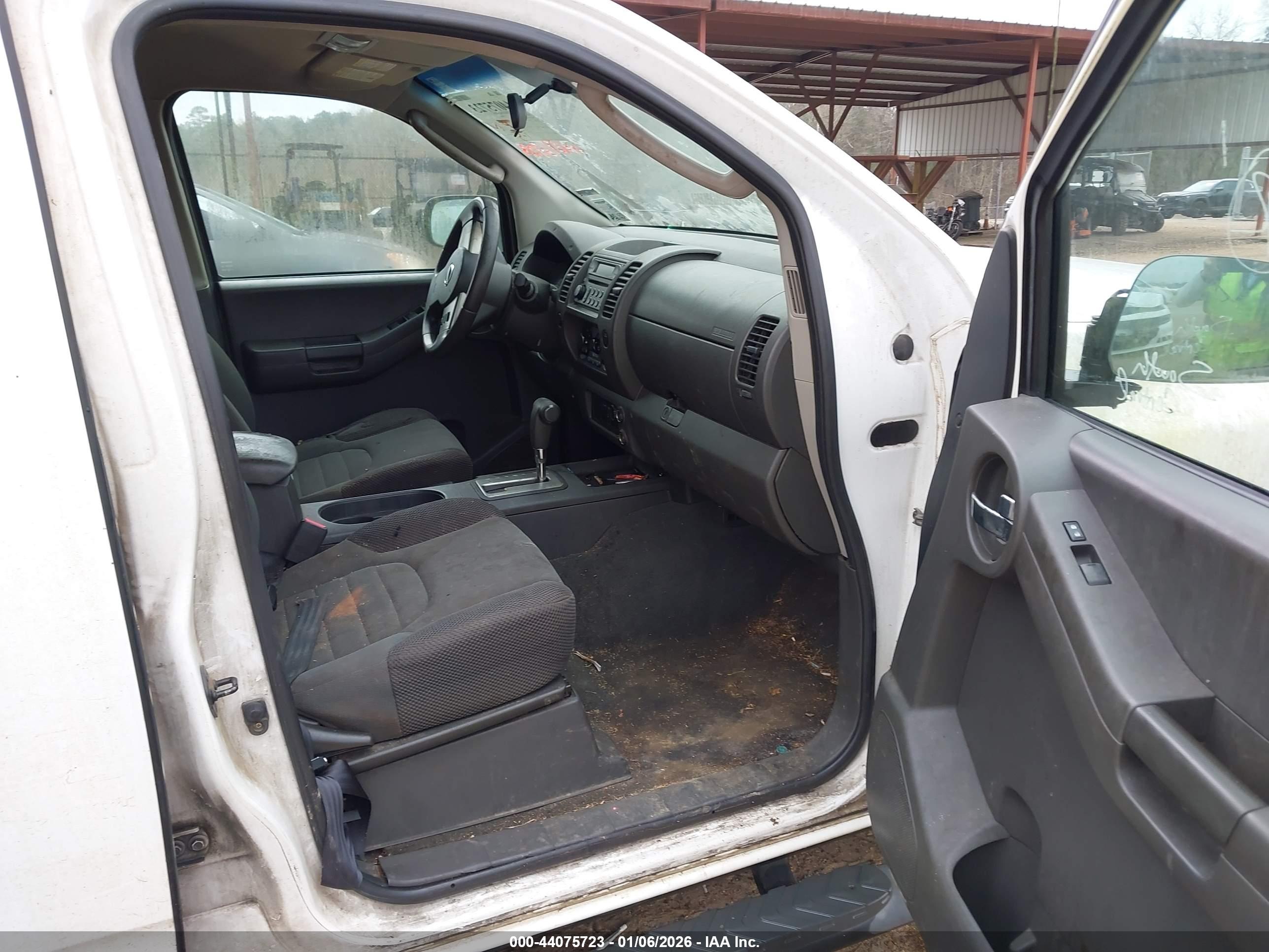 NISSAN XTERRA image 5