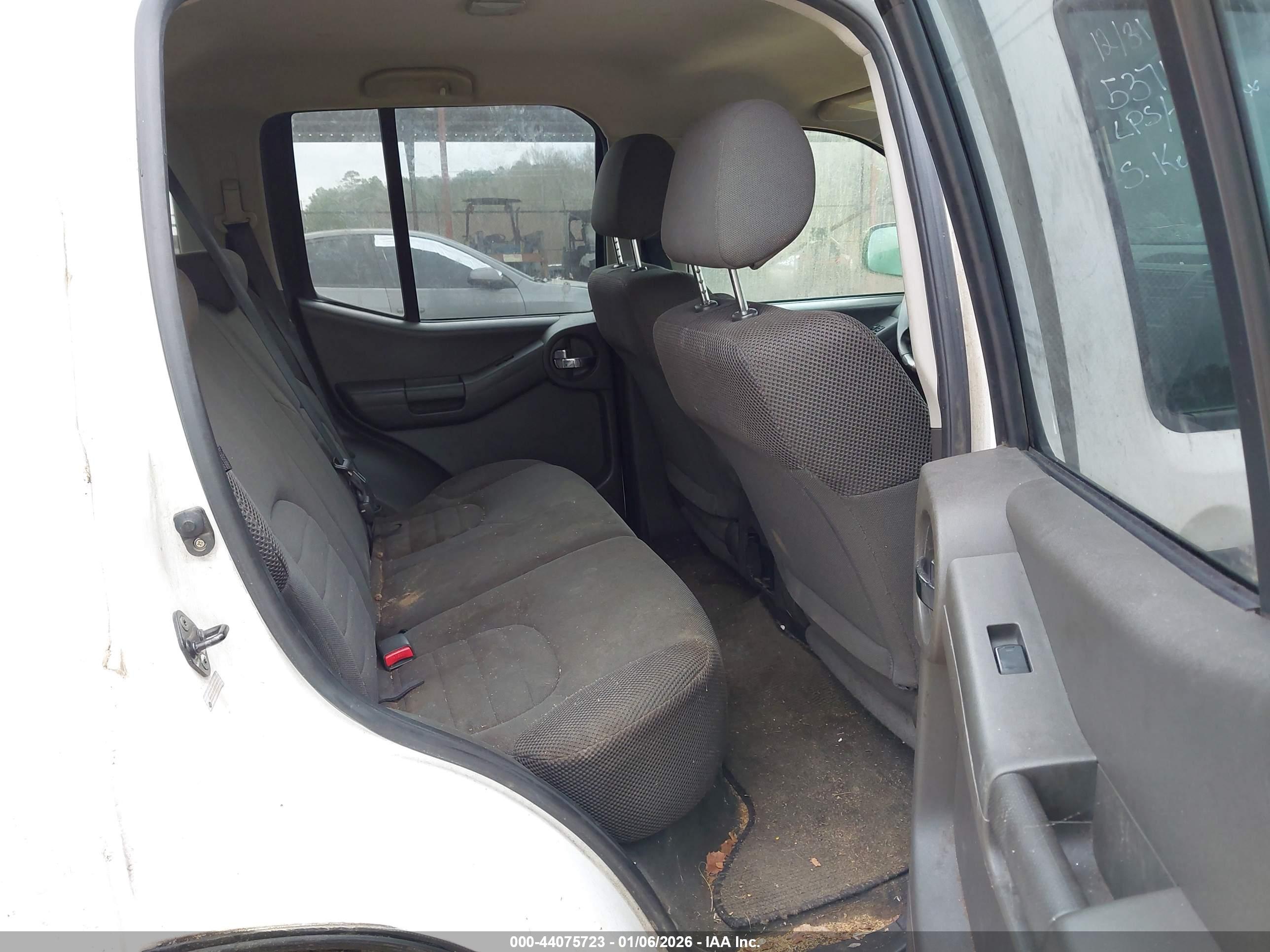 NISSAN XTERRA image 8
