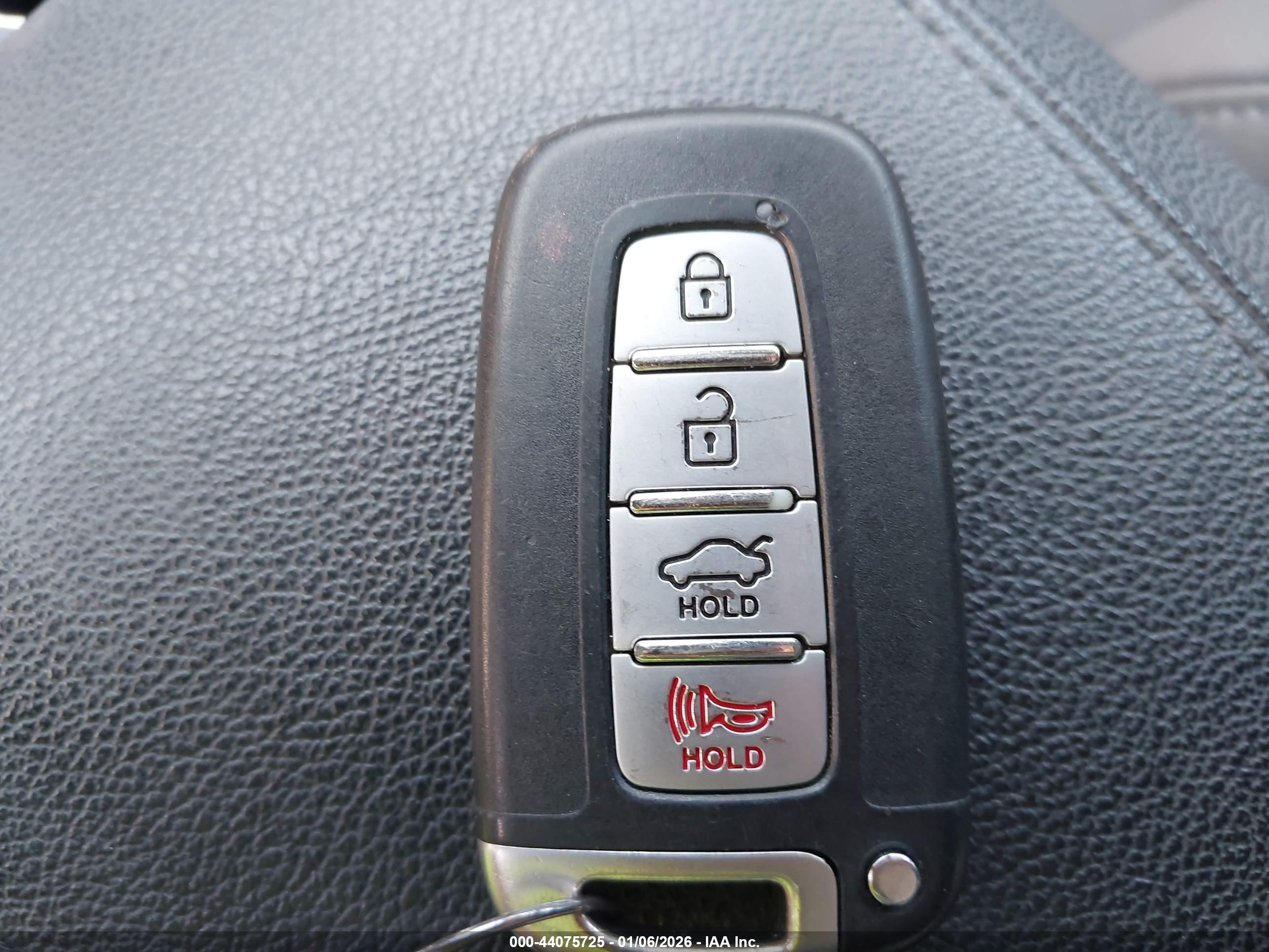 HYUNDAI SONATA image 11