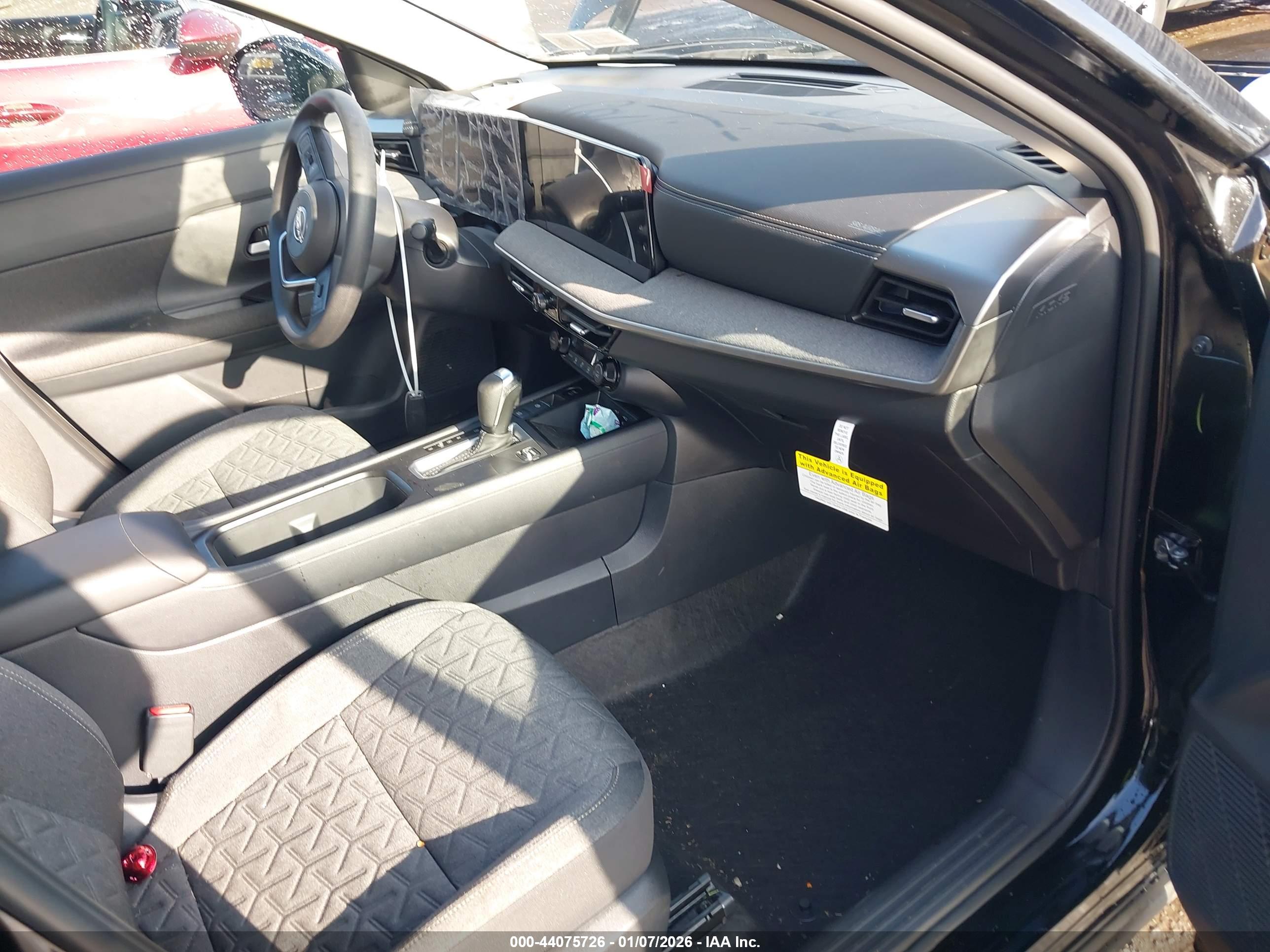 NISSAN KICKS image 5