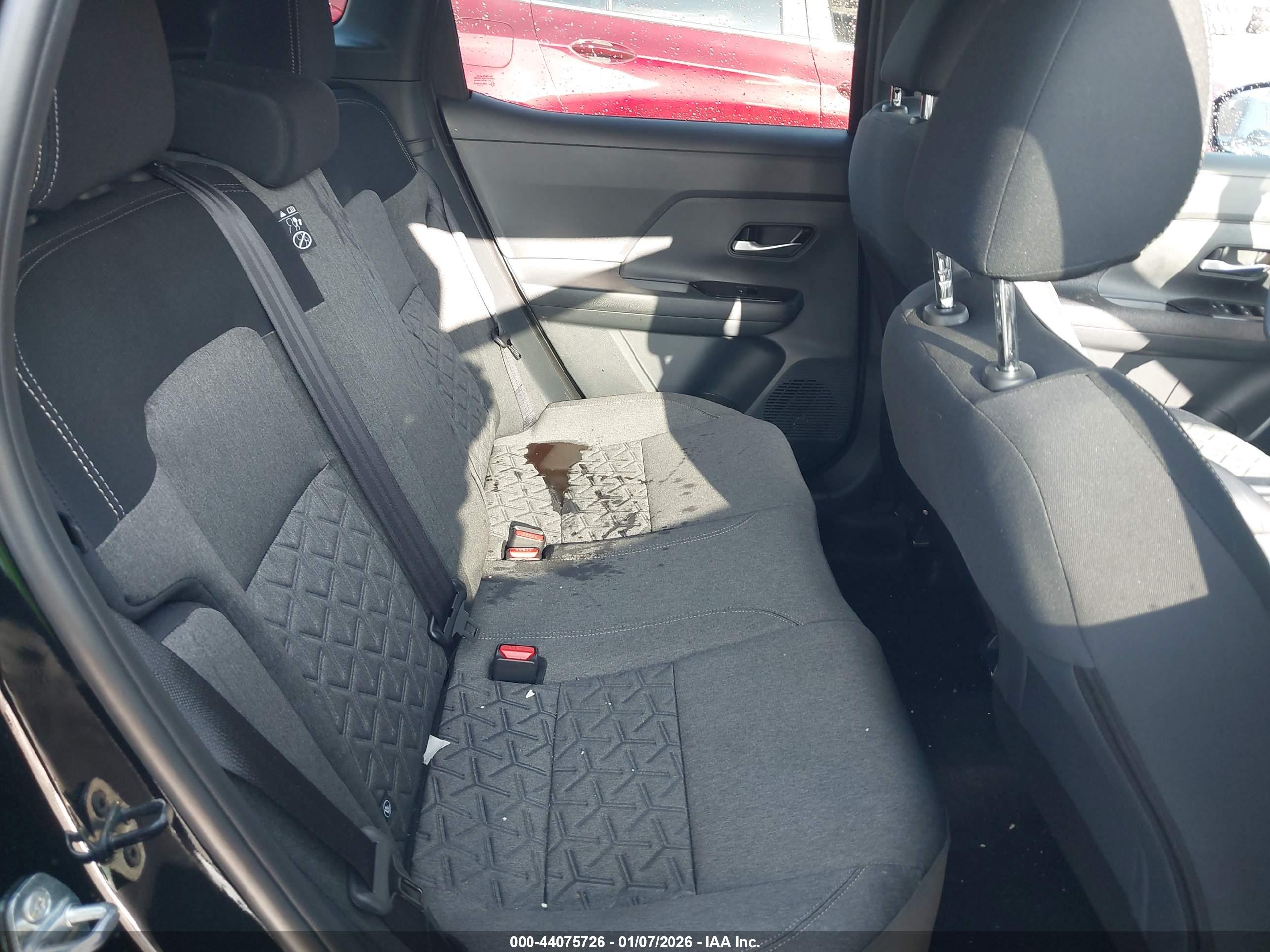 NISSAN KICKS image 8
