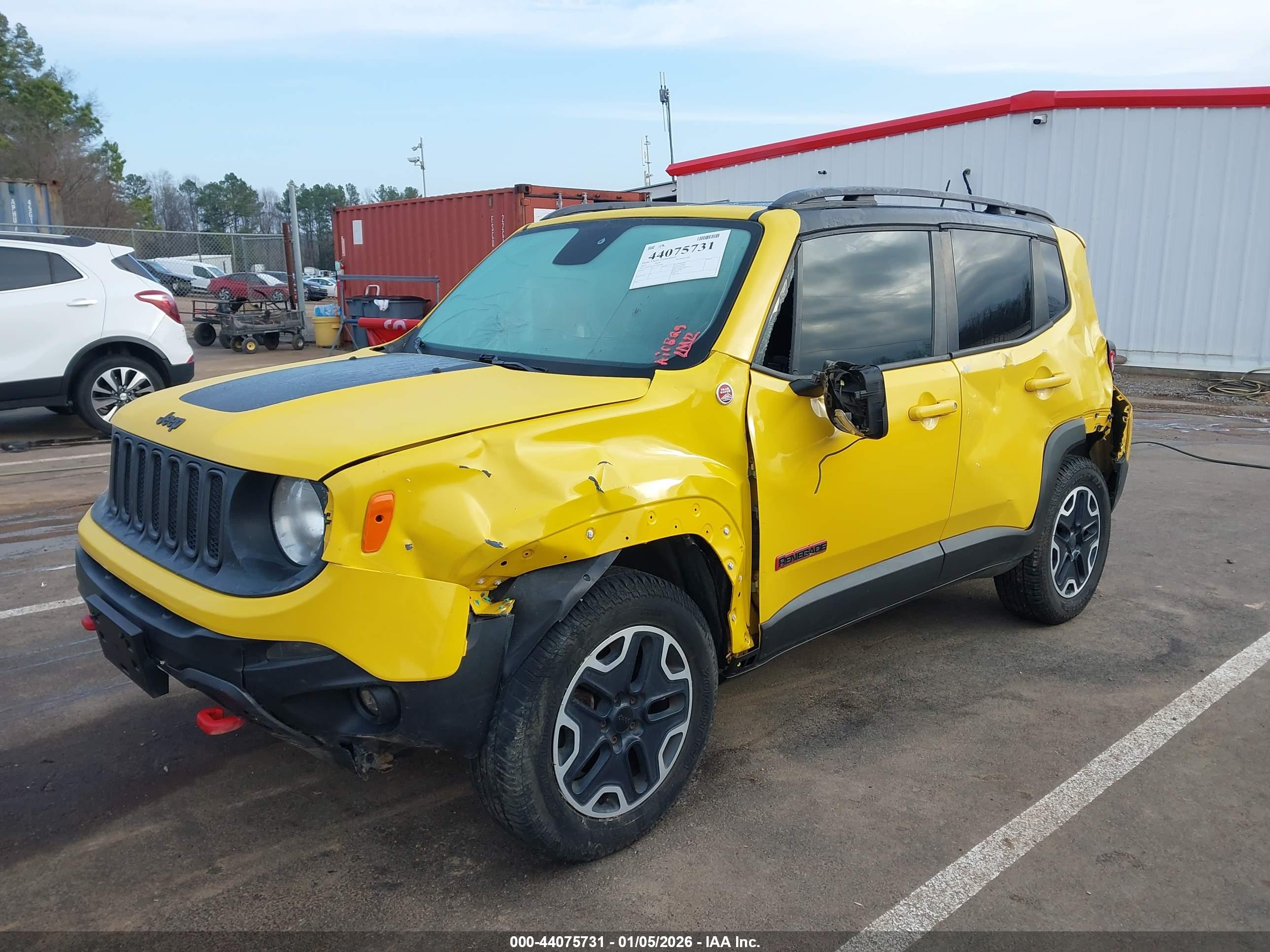 JEEP RENEGADE image 6