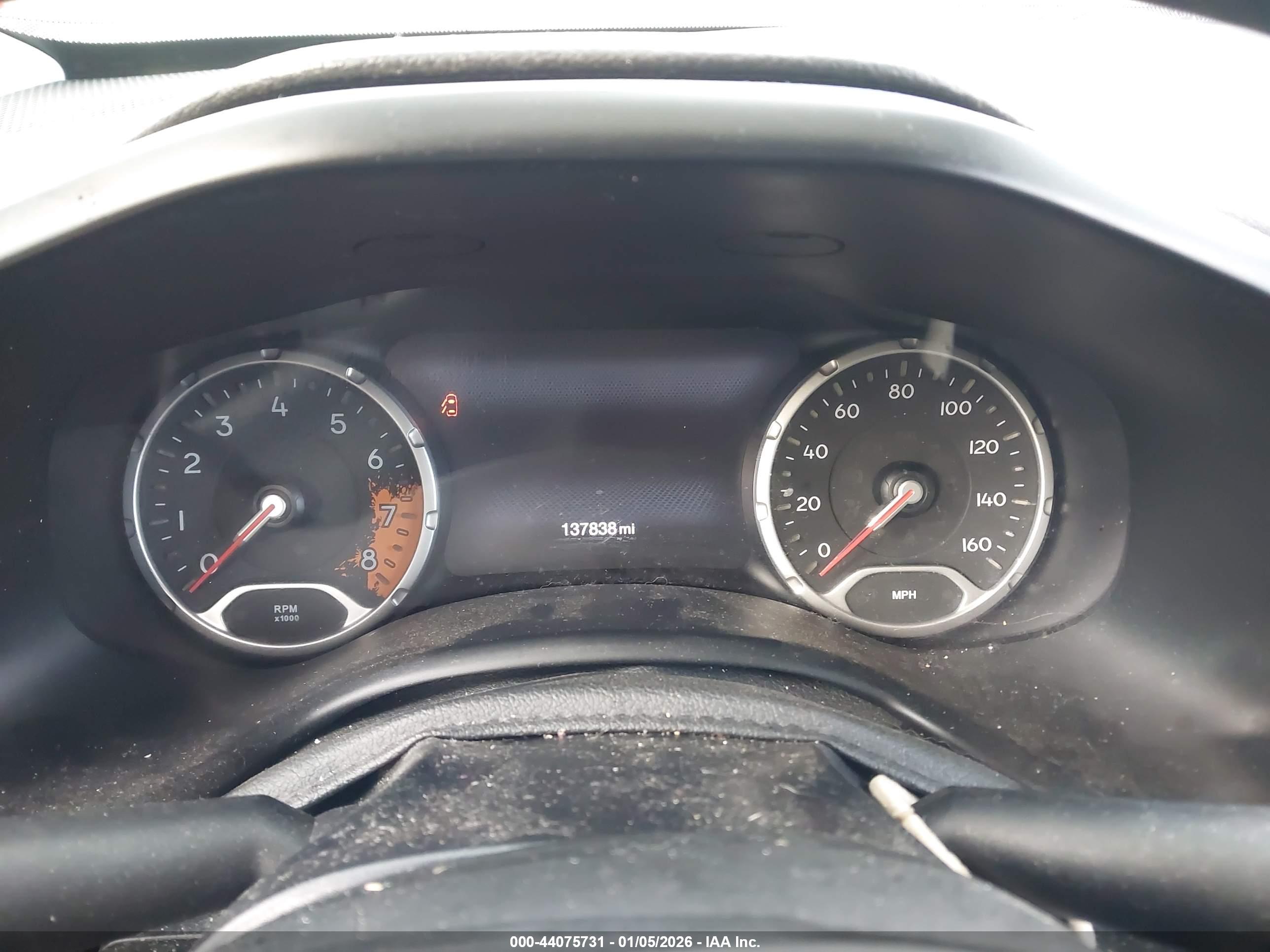 JEEP RENEGADE image 7