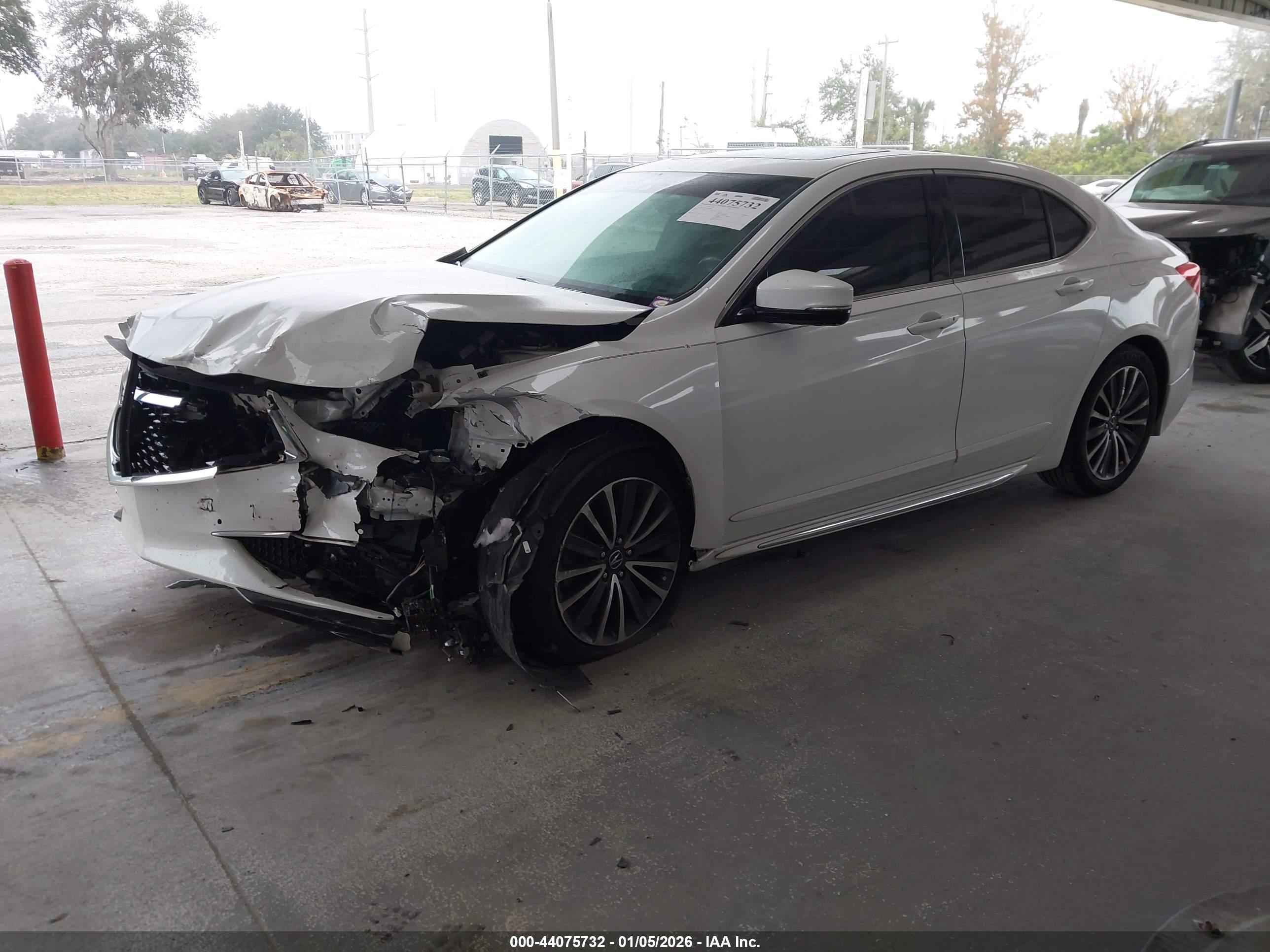 ACURA TLX image 2