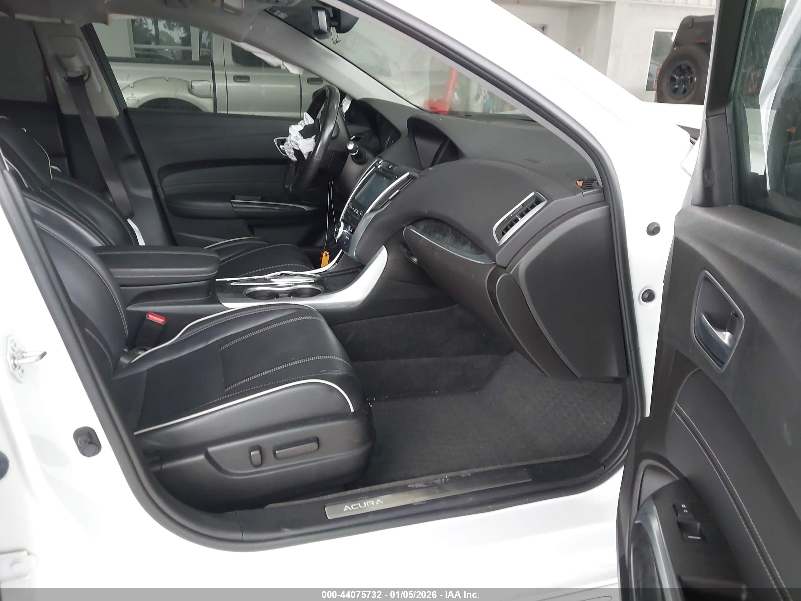 ACURA TLX image 5
