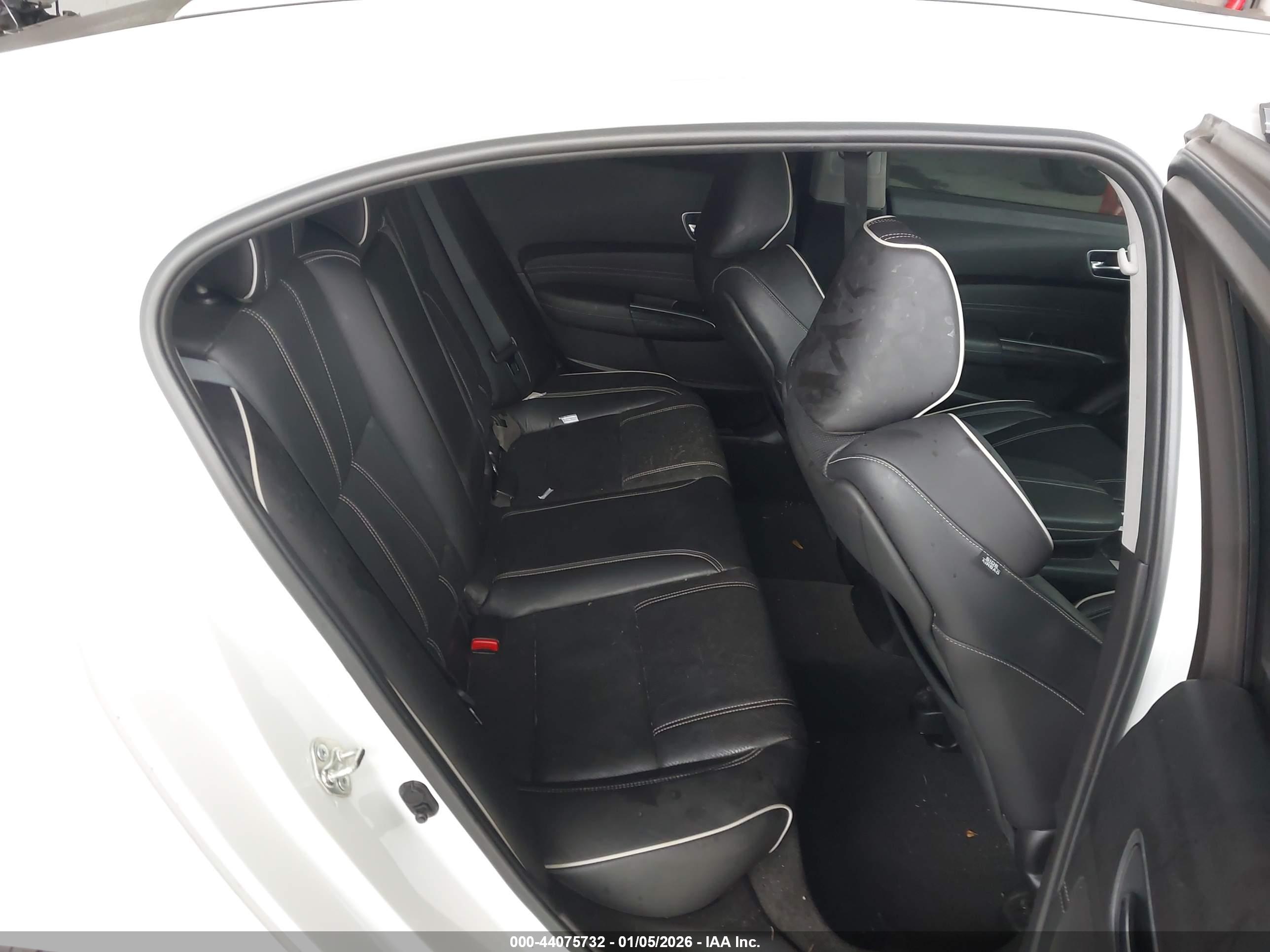 ACURA TLX image 8