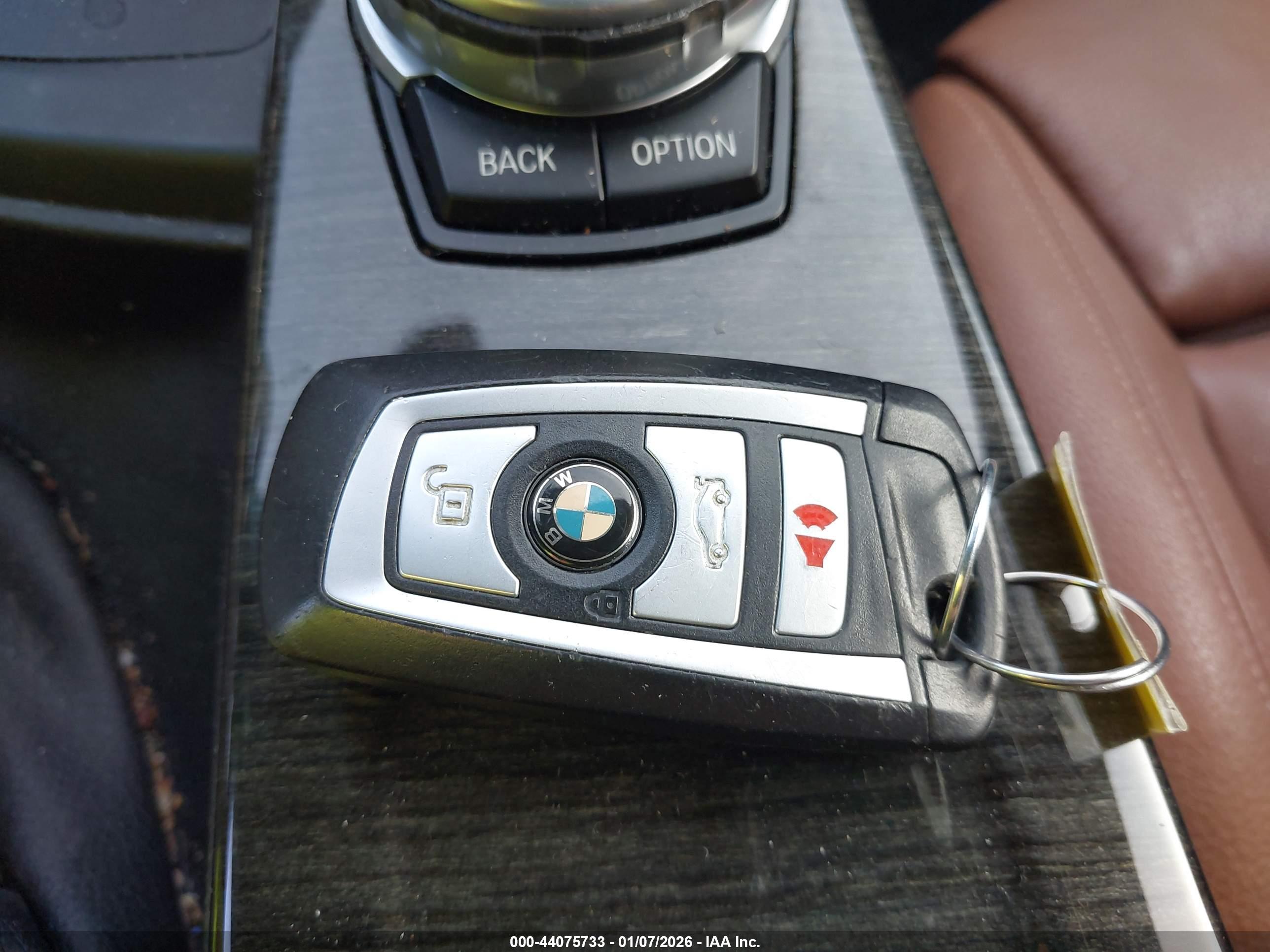 BMW 328I image 11