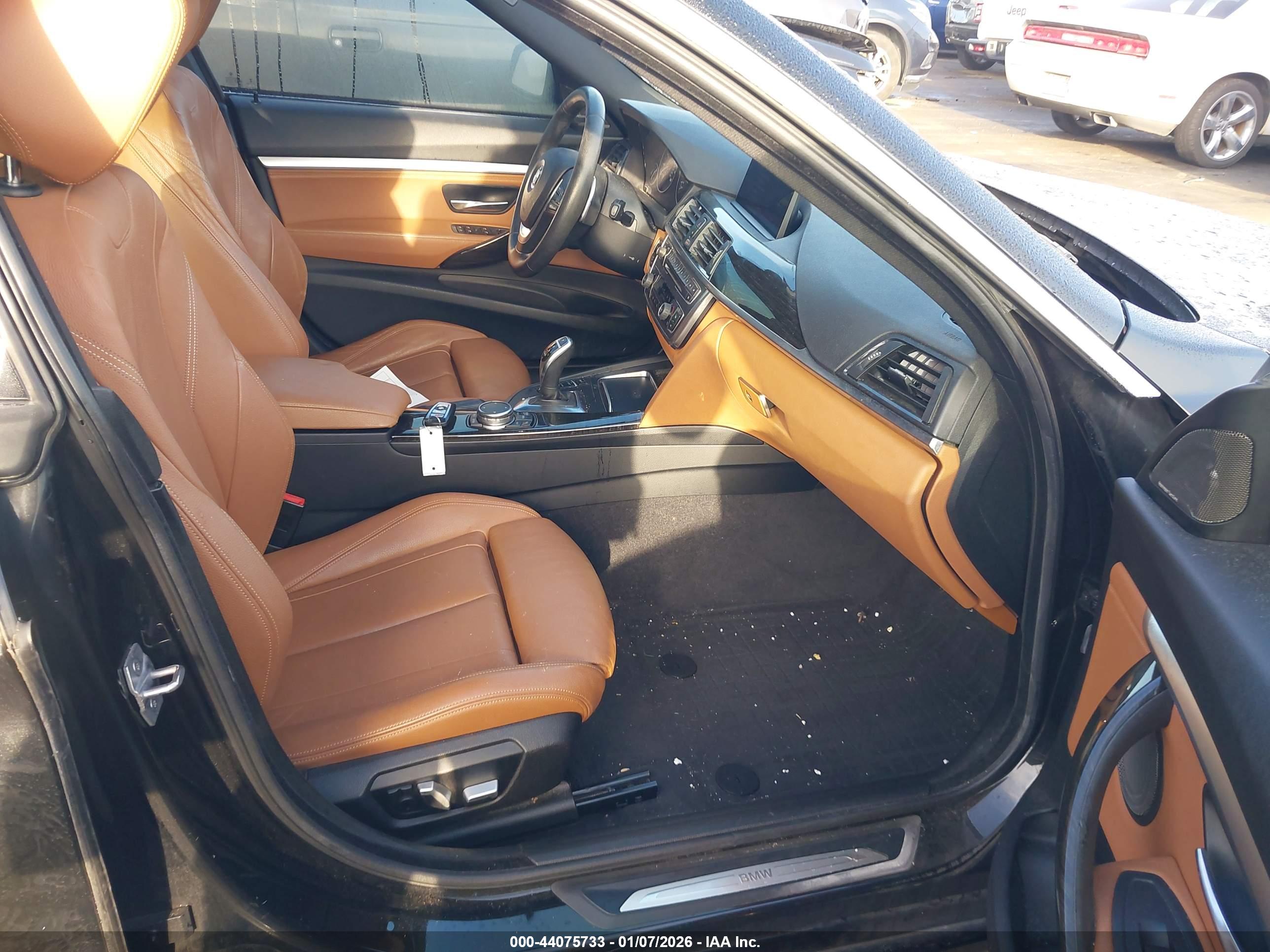 BMW 328I image 5