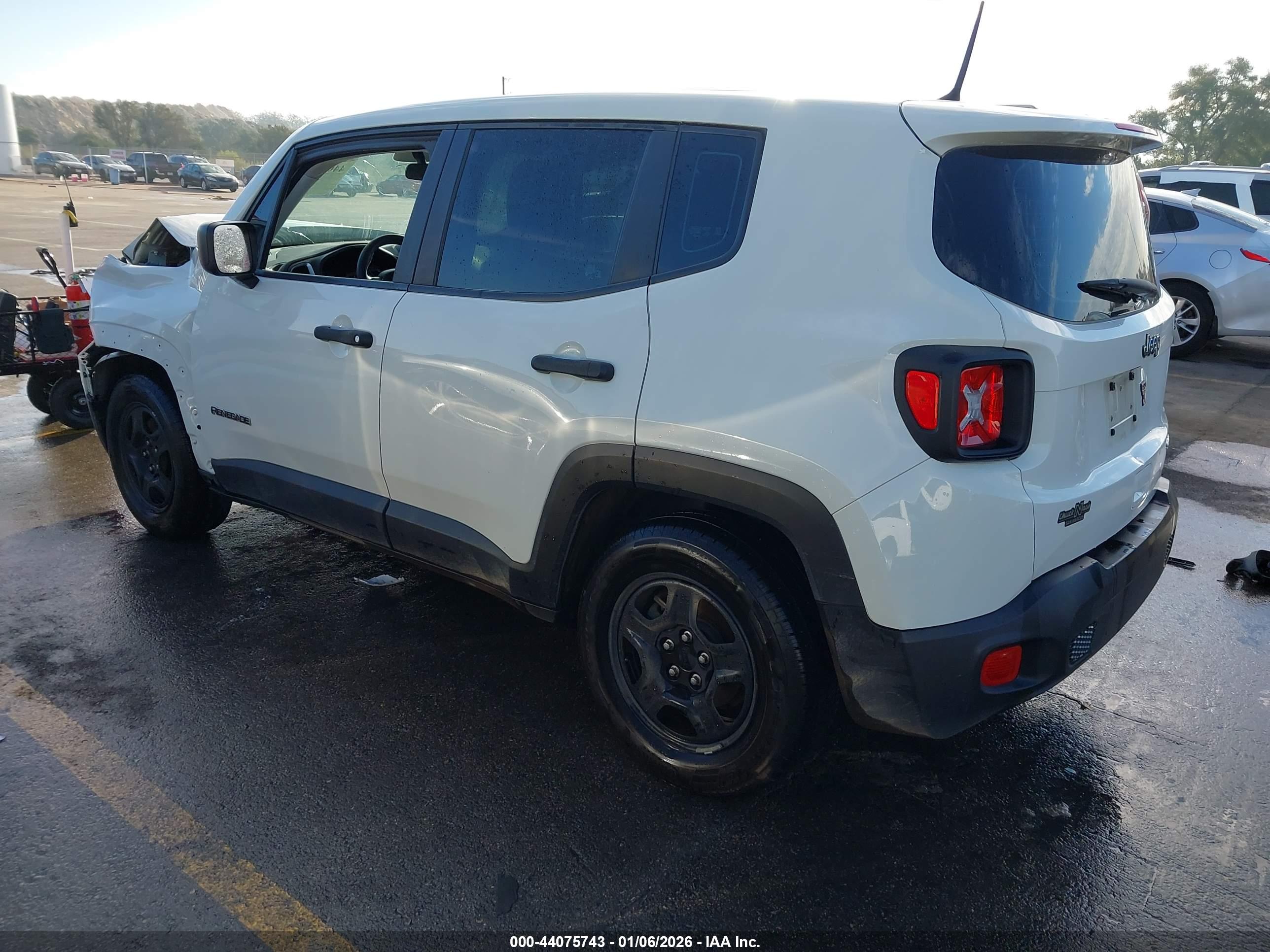 JEEP RENEGADE image 3