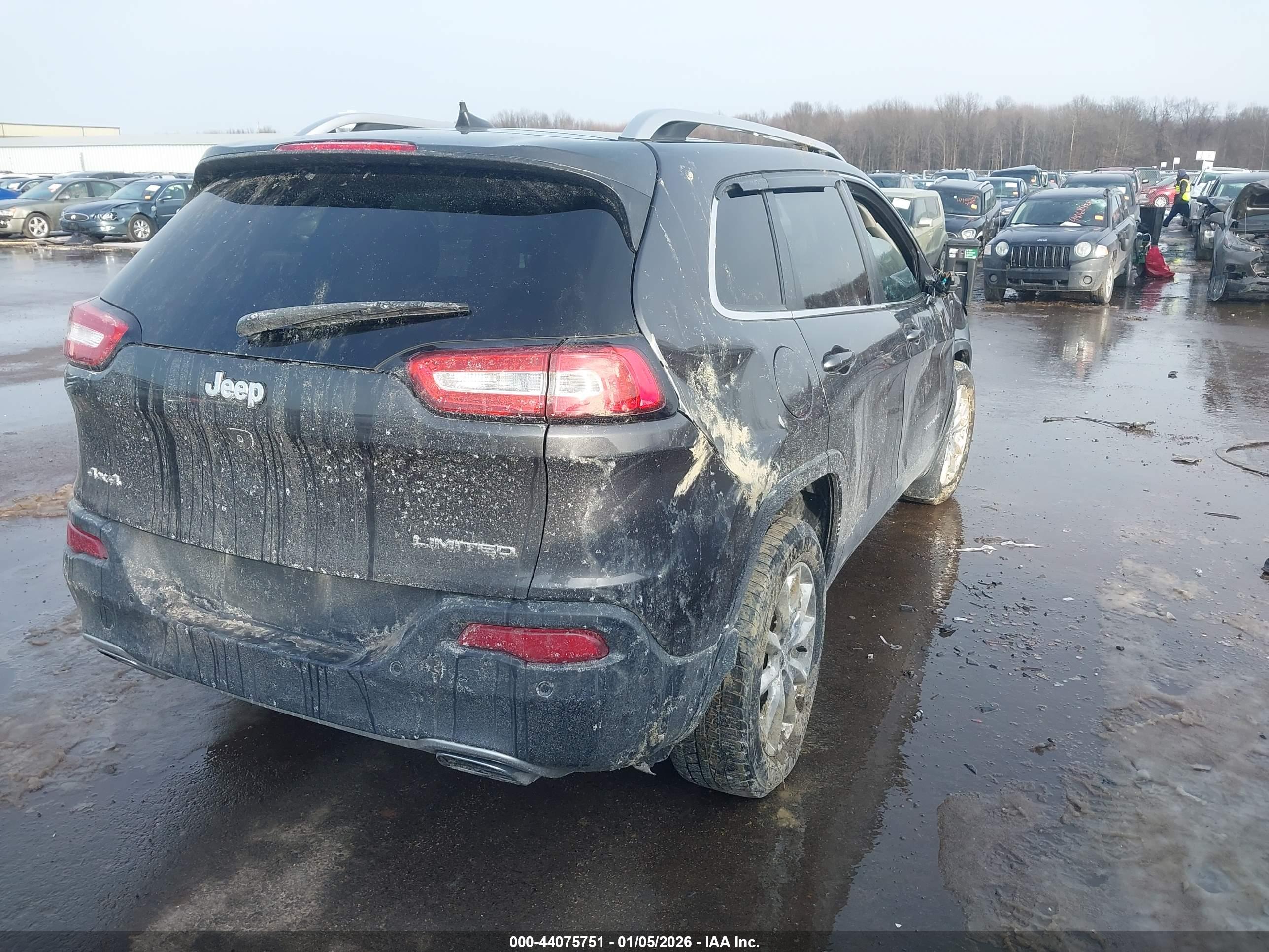 JEEP CHEROKEE image 4