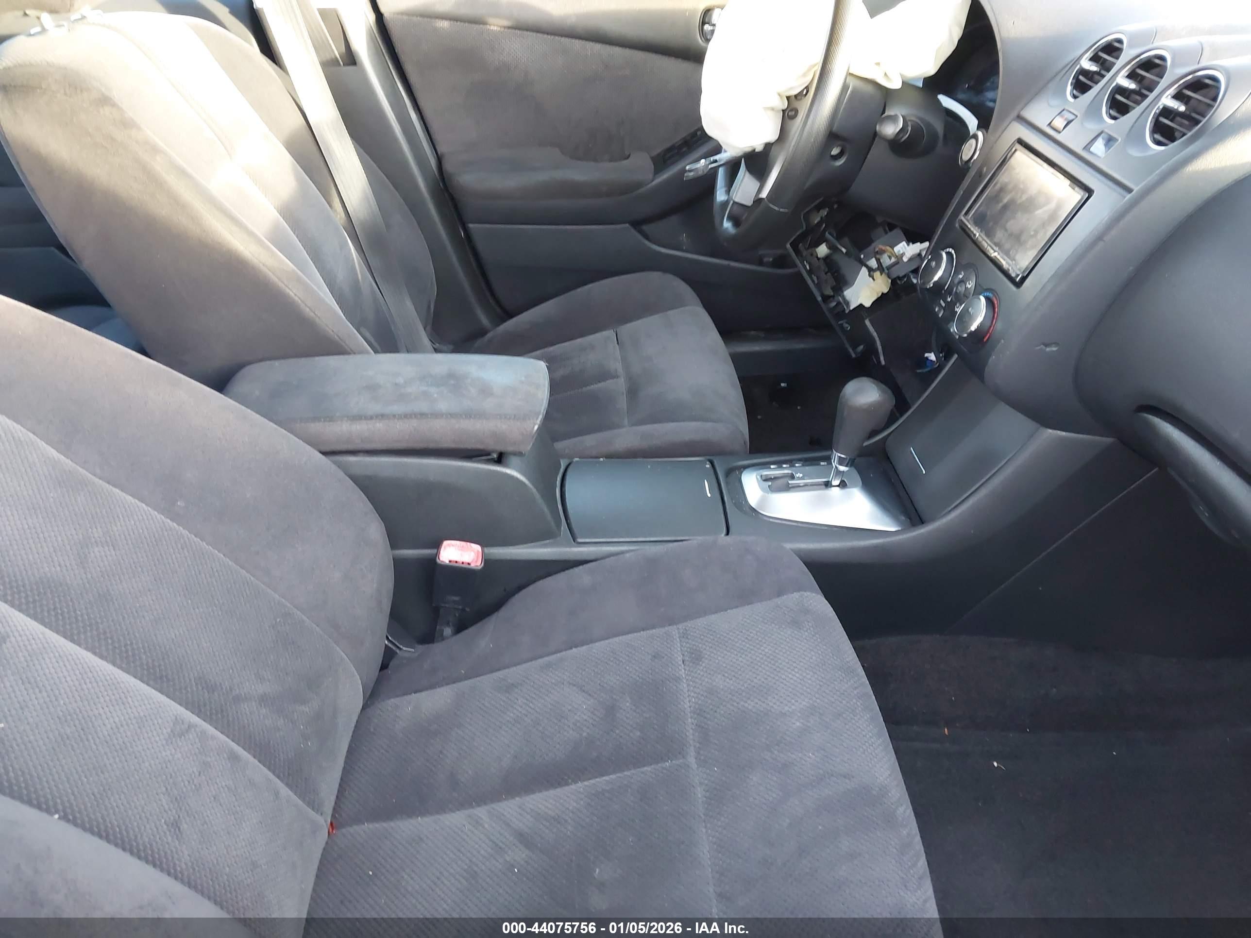 NISSAN ALTIMA image 5