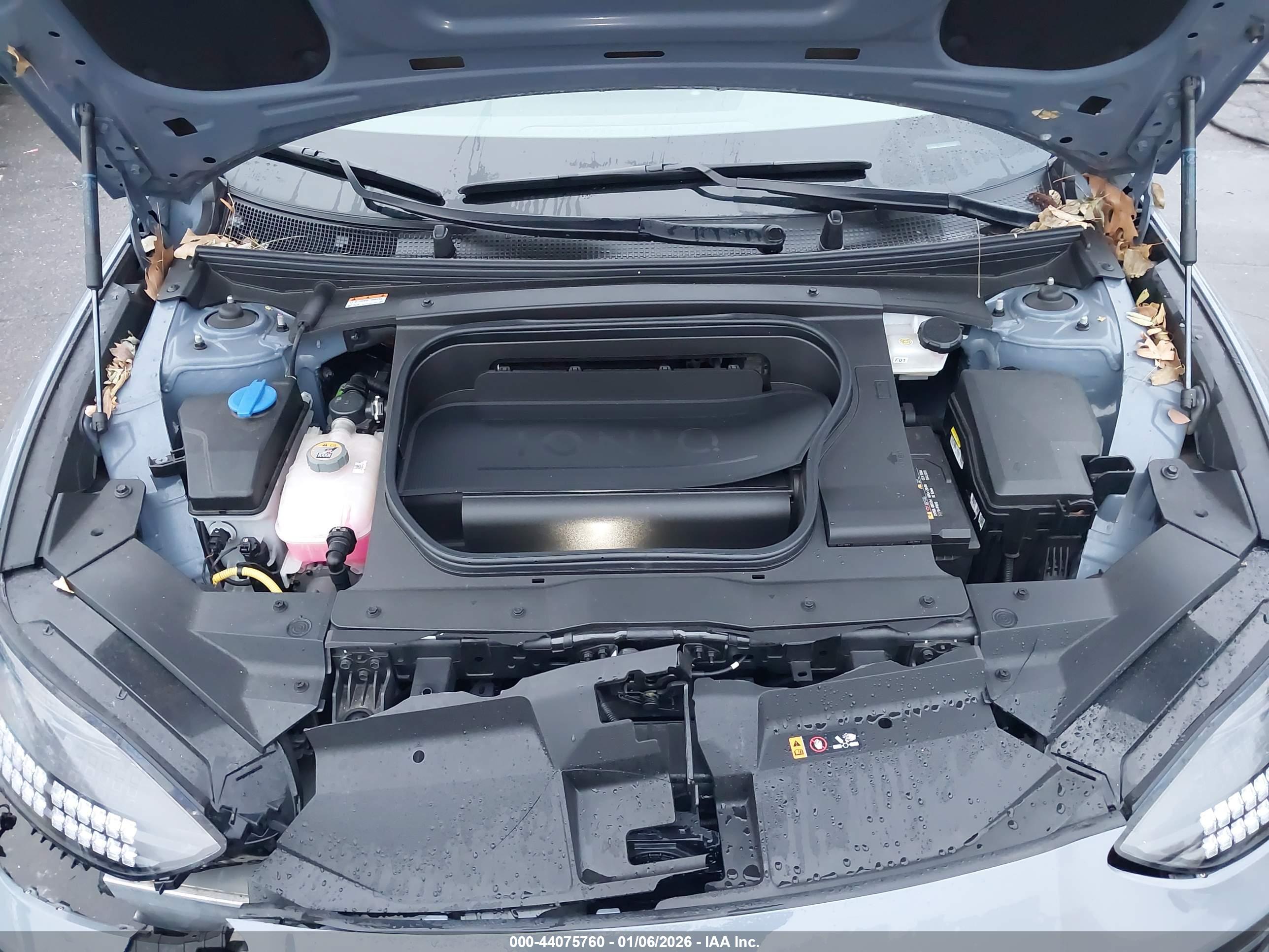 HYUNDAI IONIQ image 10