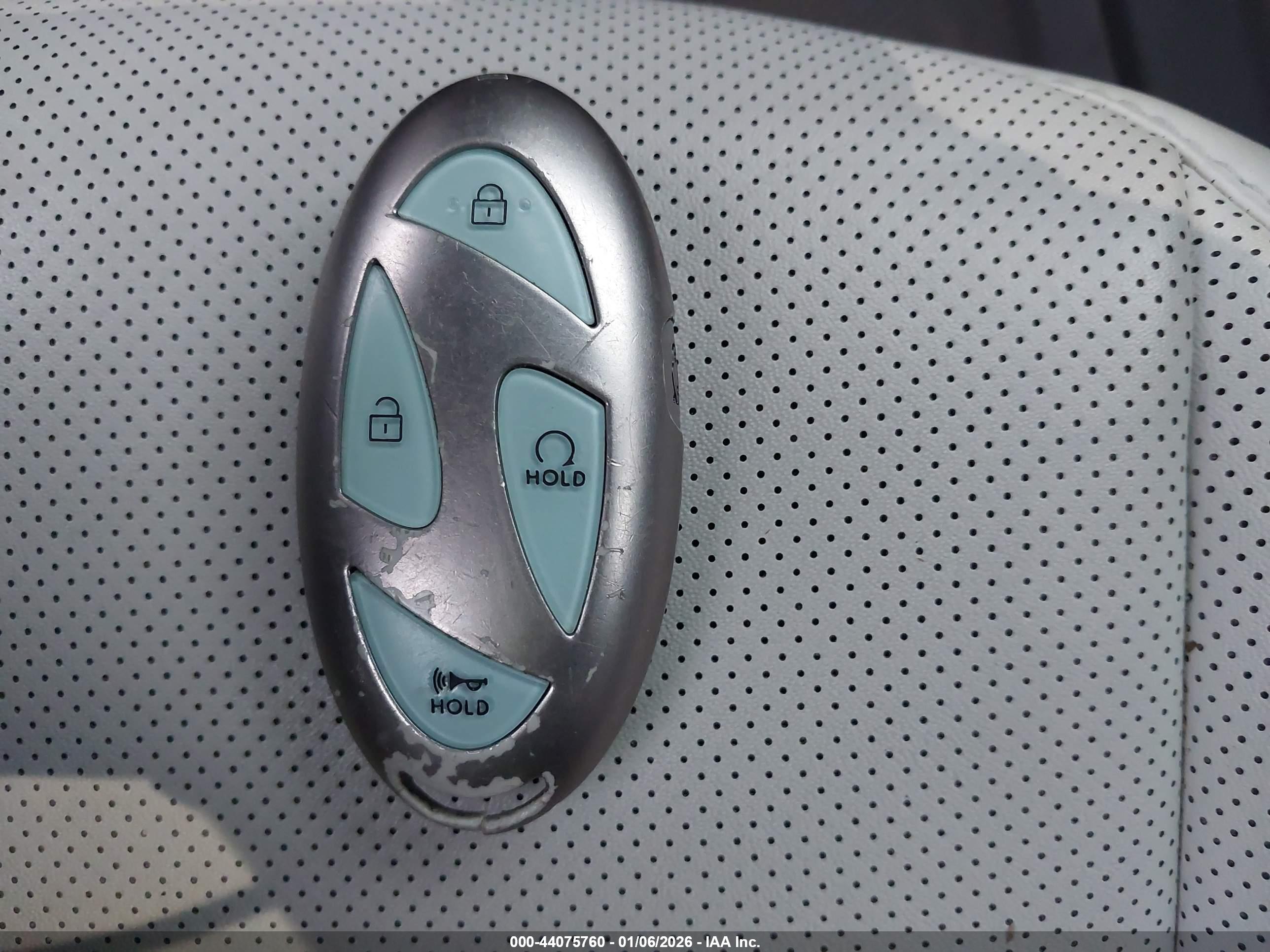 HYUNDAI IONIQ image 11
