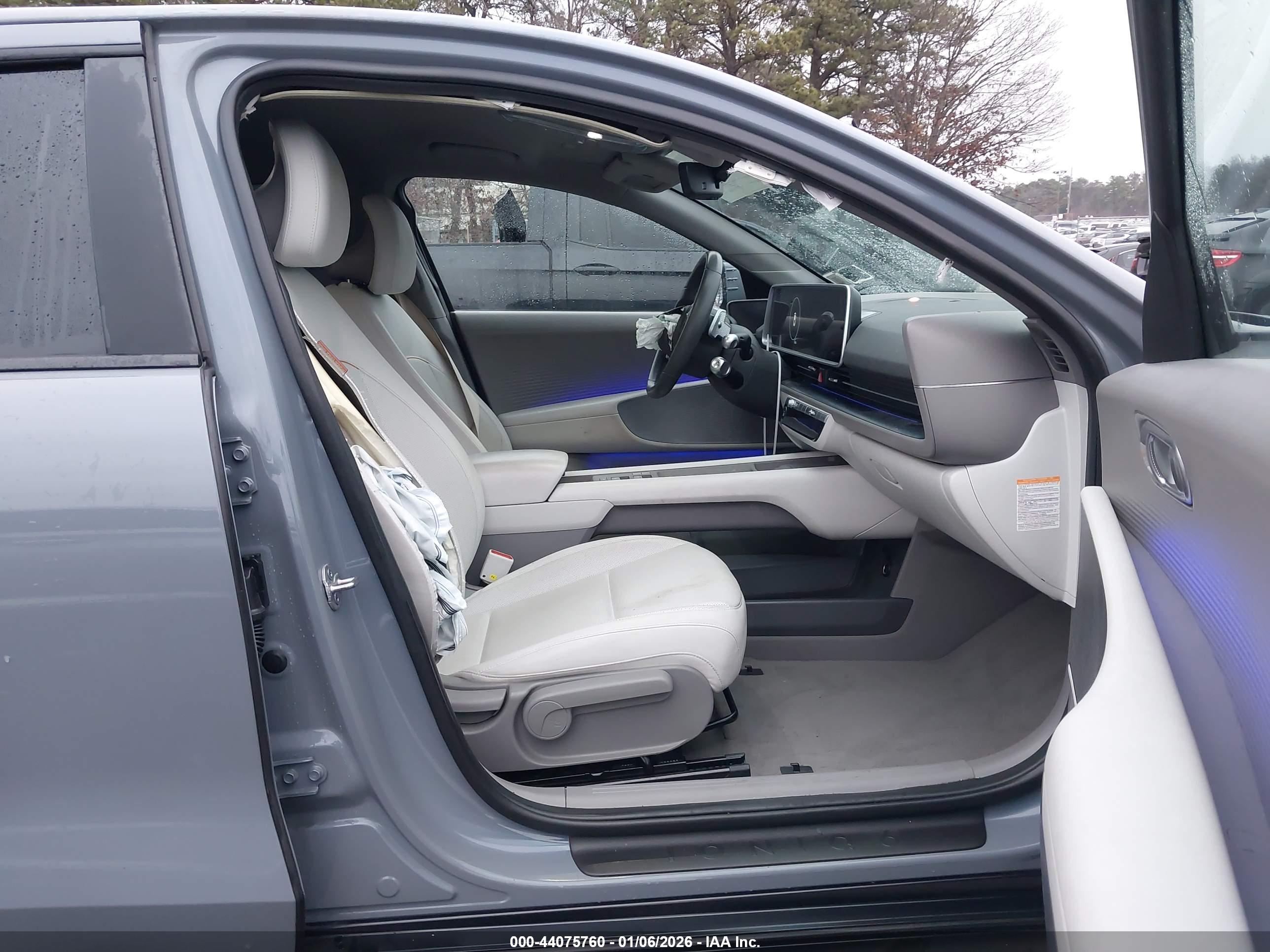 HYUNDAI IONIQ image 5